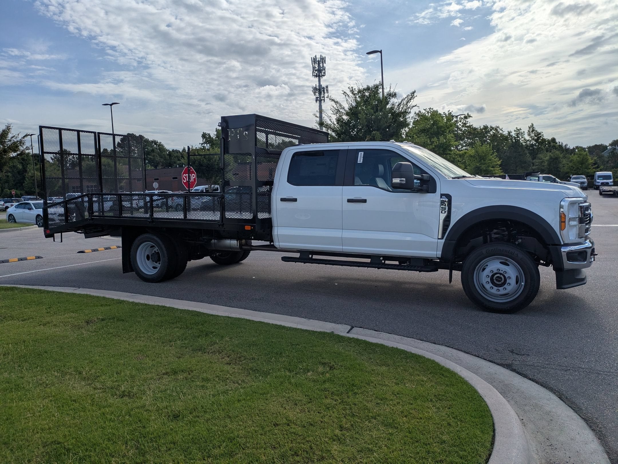 2026 Ford Super Duty F-450 DRW XL