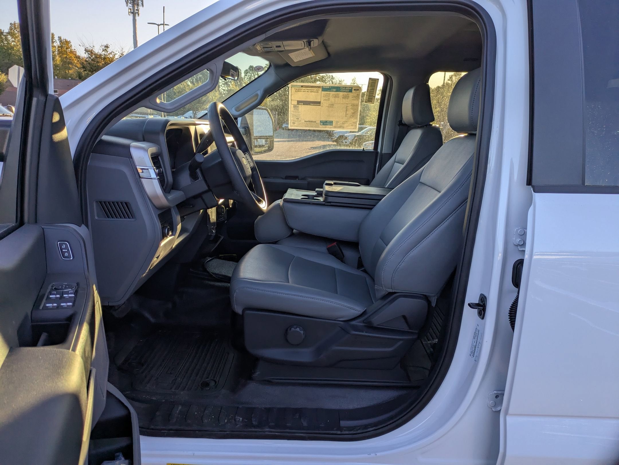 2025 Ford Super Duty F-450 DRW XL