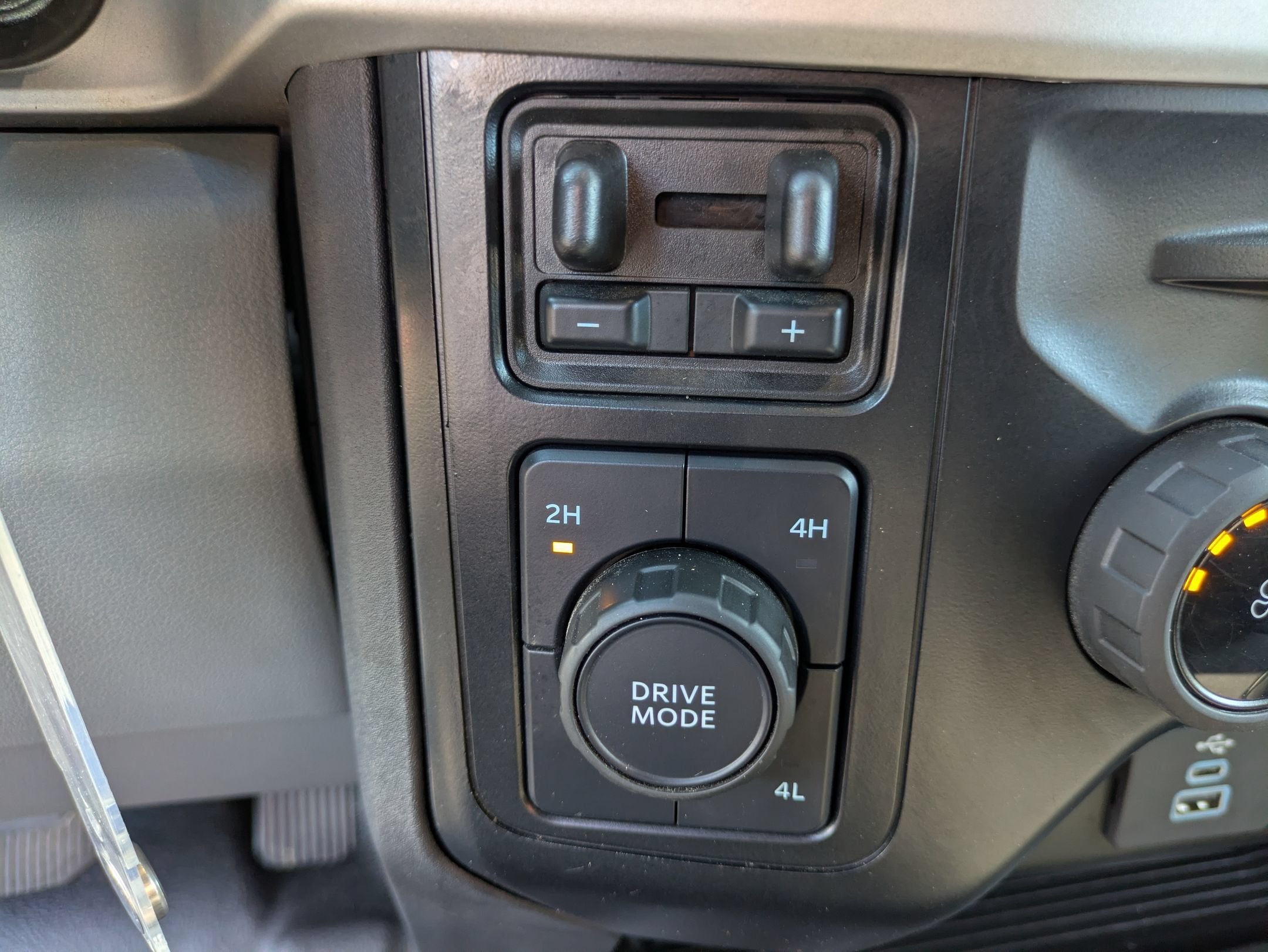 2024 Ford Super Duty F-450 DRW XL
