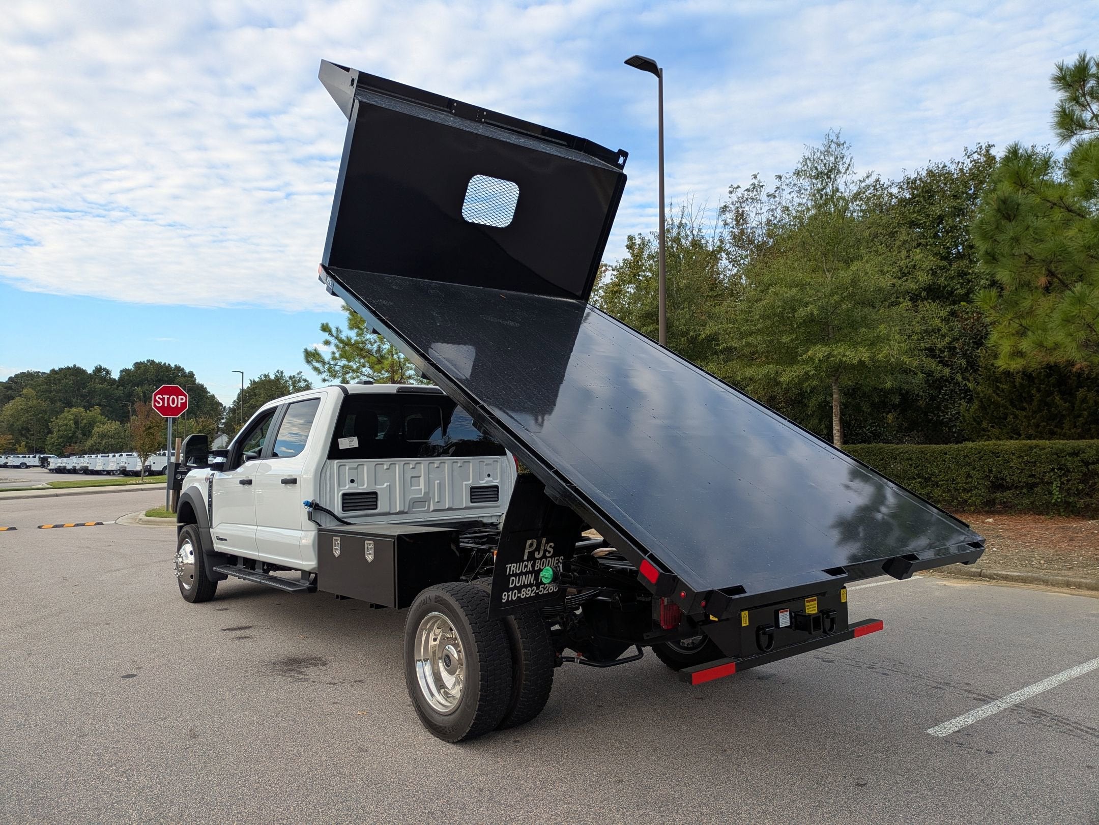 2025 Ford Super Duty F-450 DRW XL