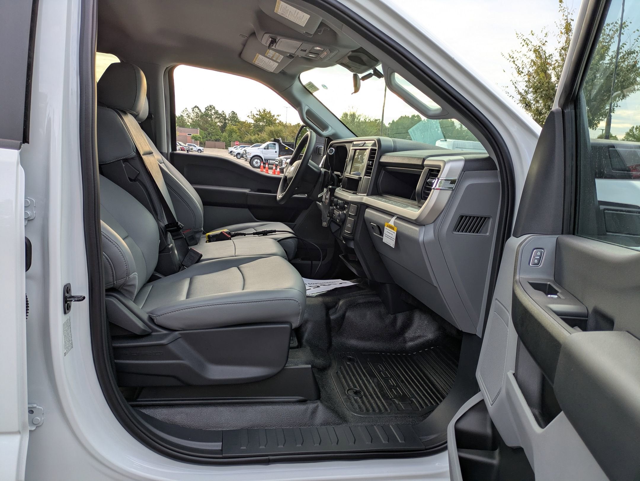 2025 Ford Super Duty F-450 DRW XL