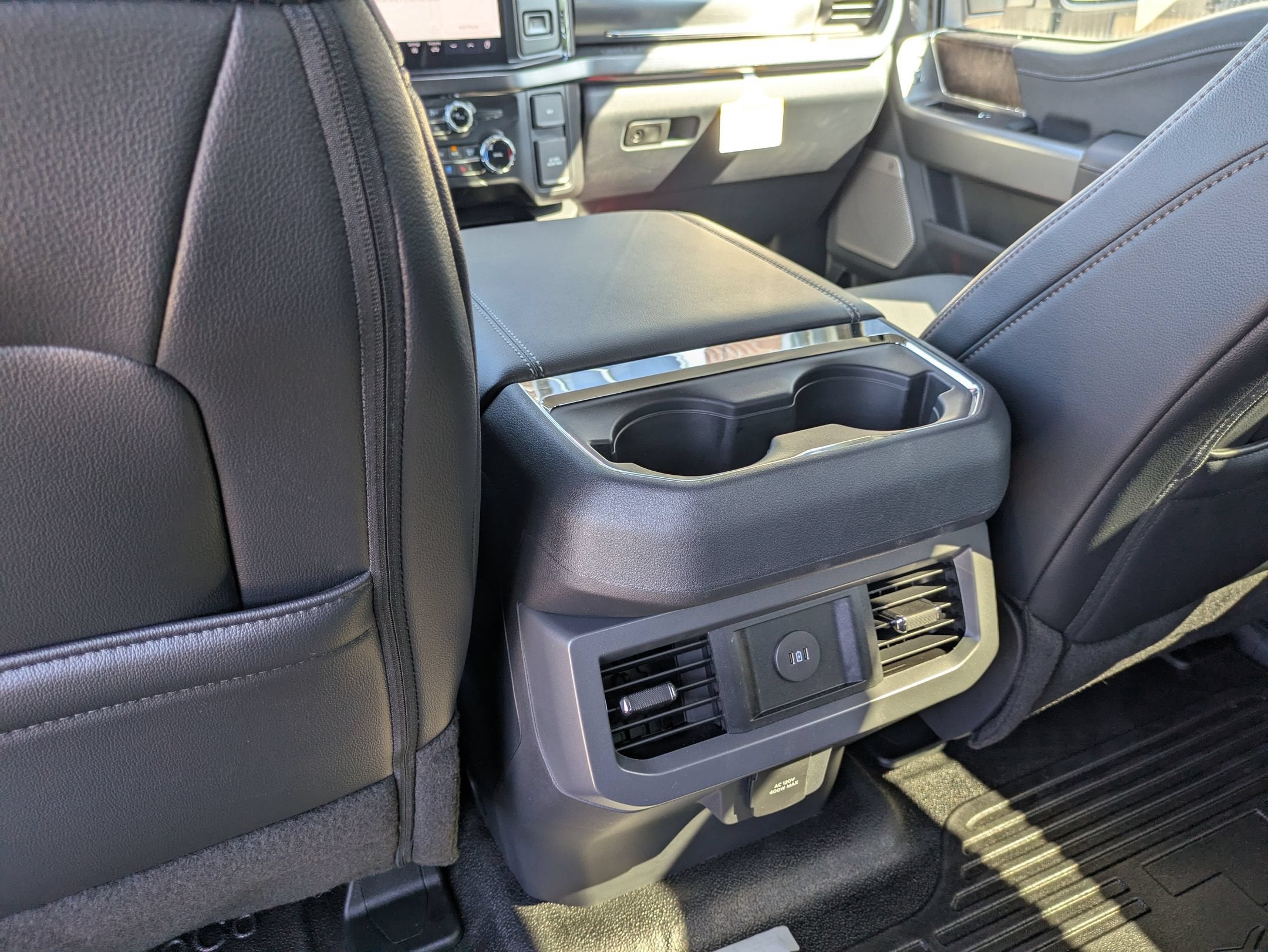 2026 Ford Super Duty F-450 DRW LARIAT