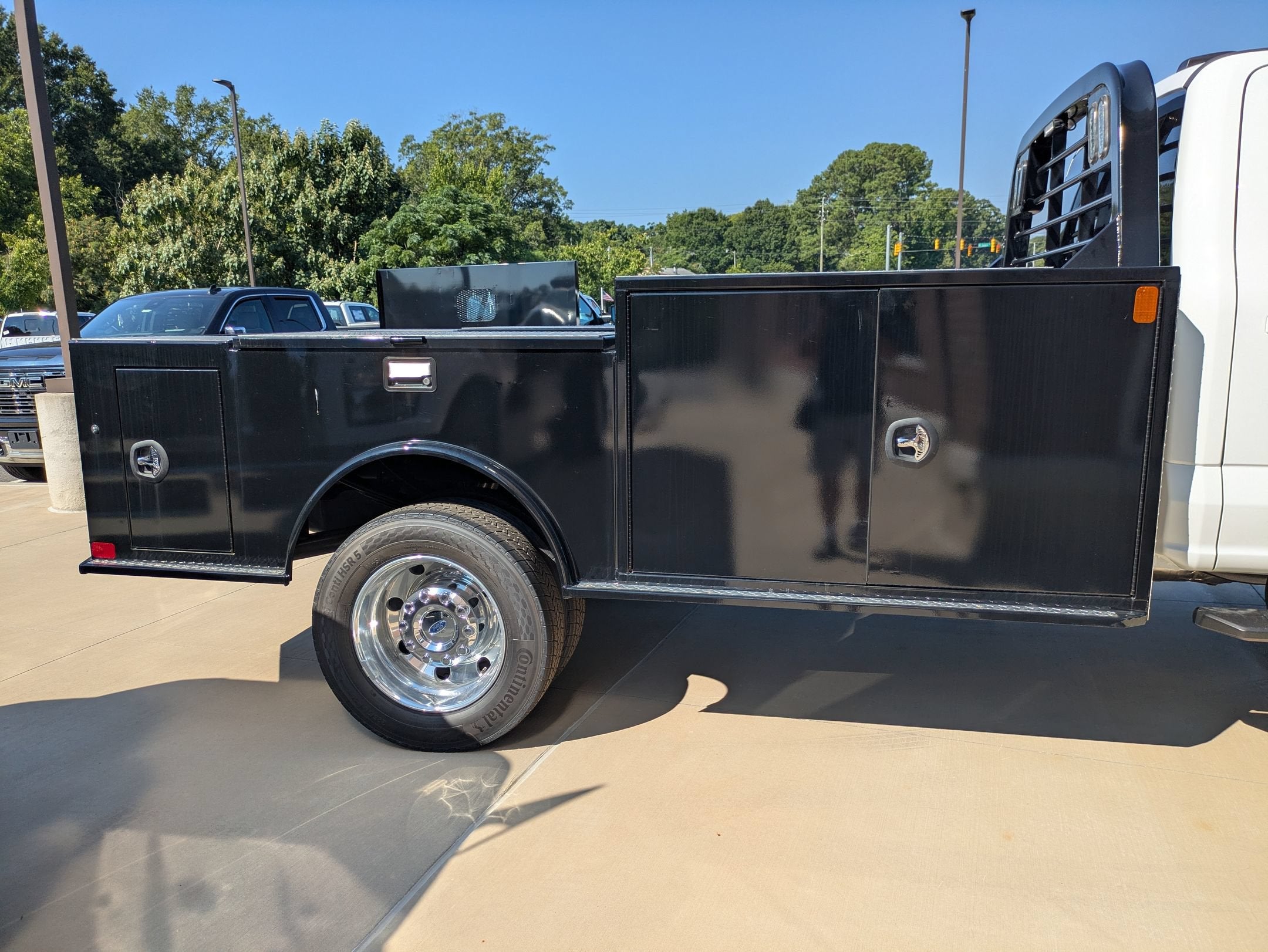2026 Ford Super Duty F-450 DRW LARIAT