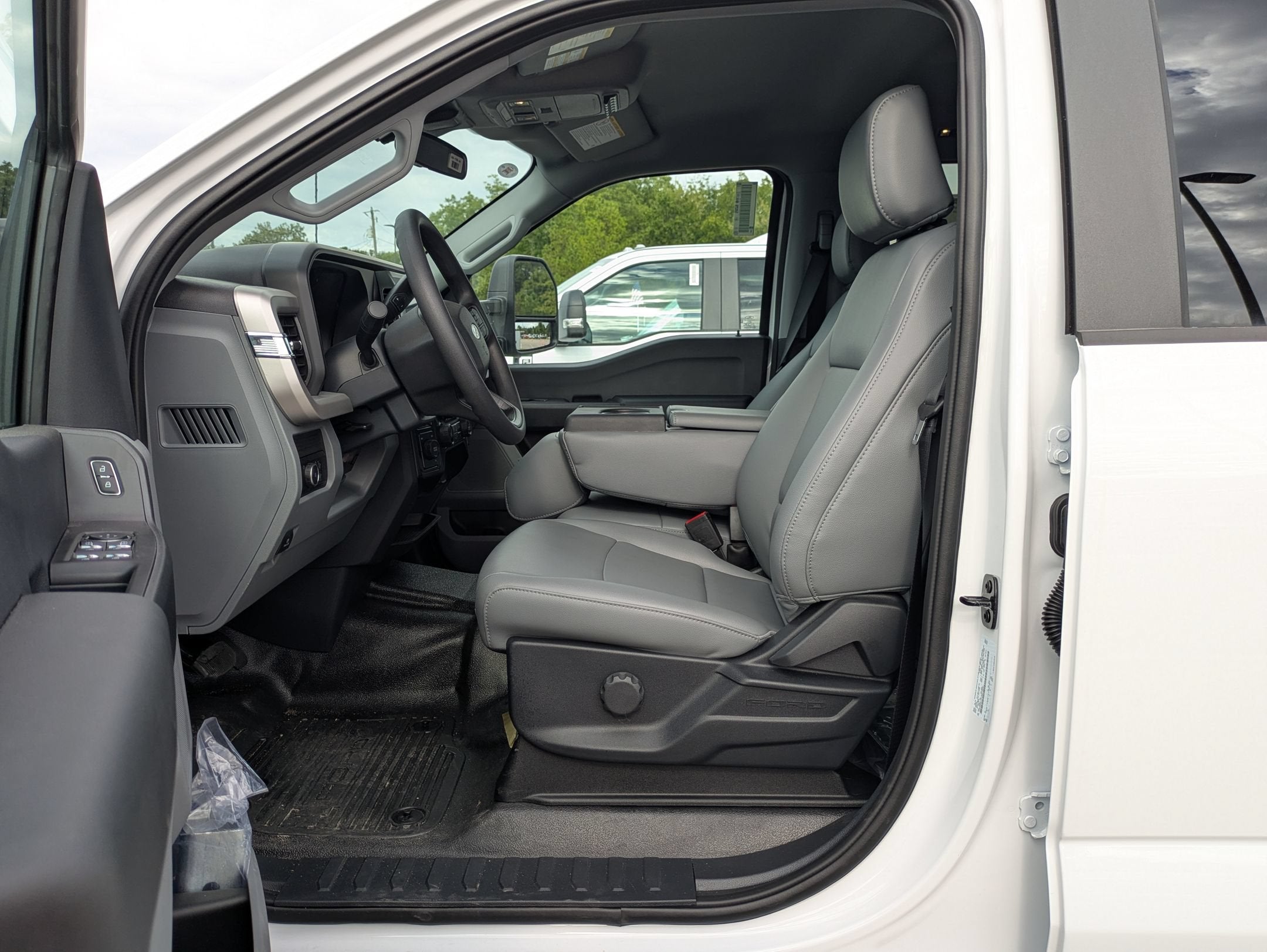 2026 Ford Super Duty F-450 DRW XL