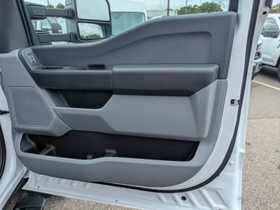 2026 Ford Super Duty F-550 DRW XL