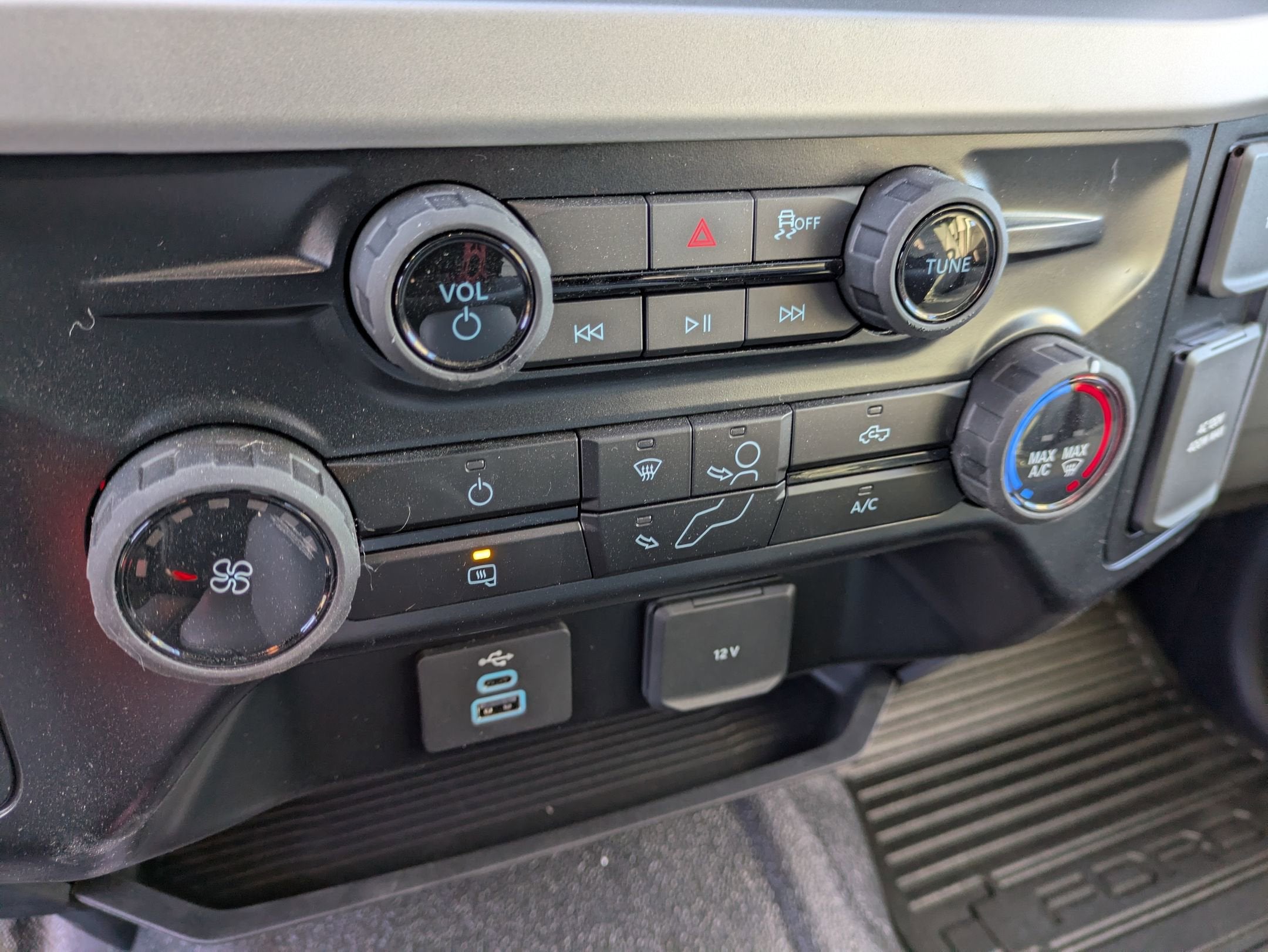 2026 Ford Super Duty F-550 DRW XL