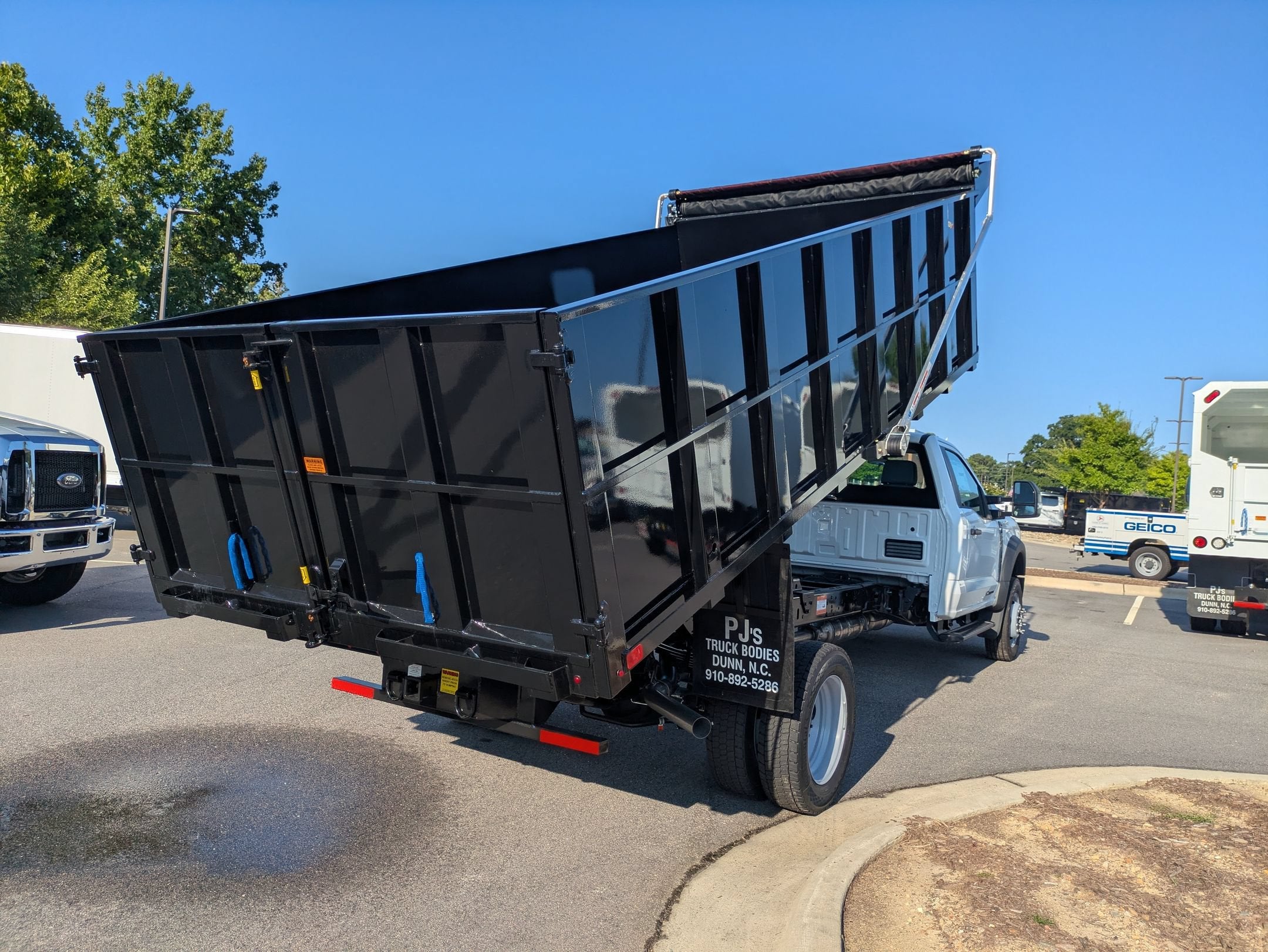 2026 Ford Super Duty F-550 DRW XL