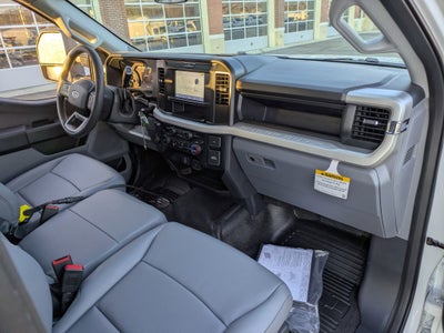 2026 Ford Super Duty F-550 DRW XL