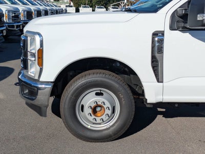 2026 Ford Super Duty F-350 DRW XL