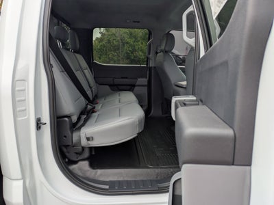 2027 Ford Super Duty F-550 DRW XL