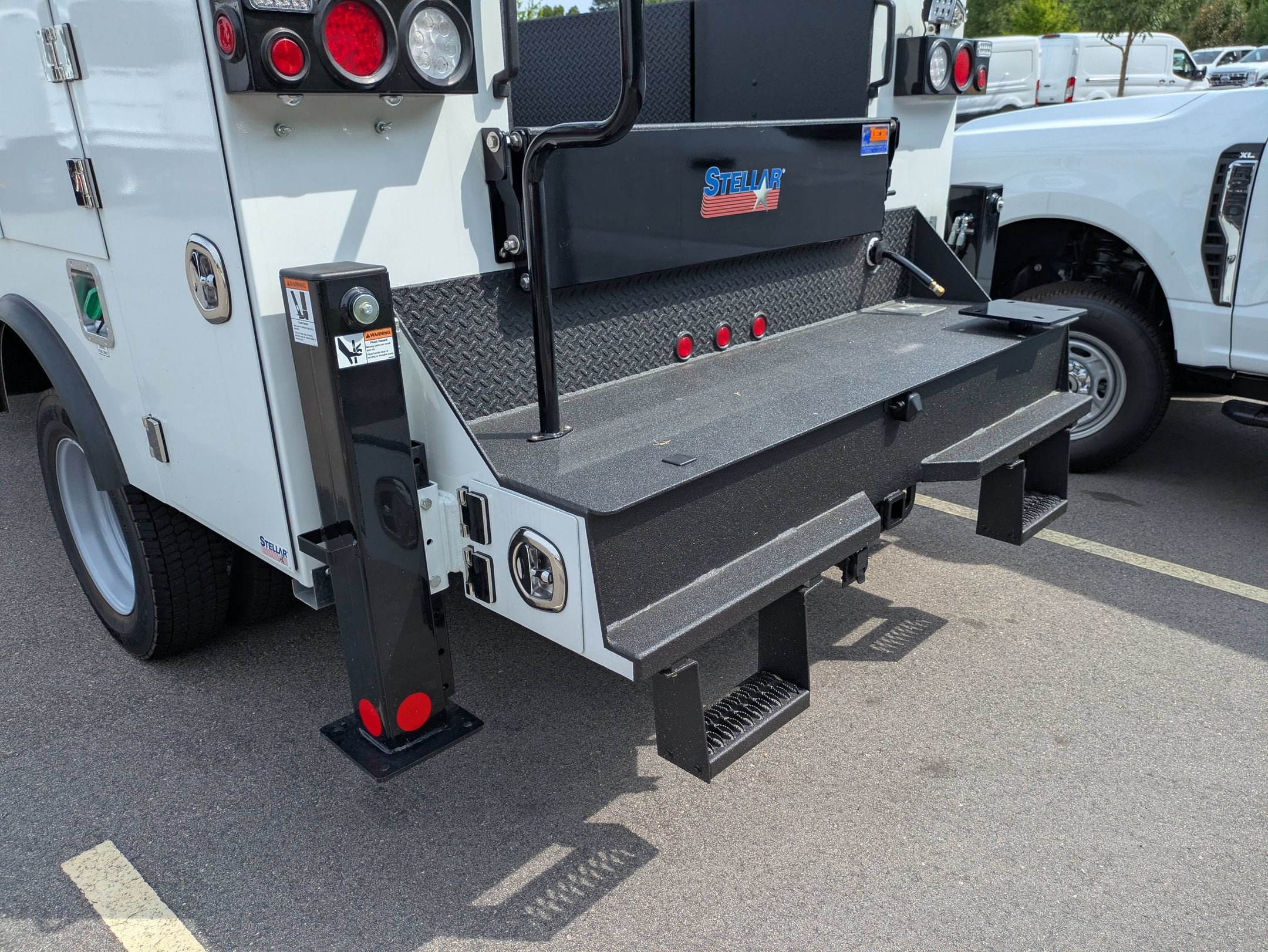 2026 Ford Super Duty F-550 DRW XL