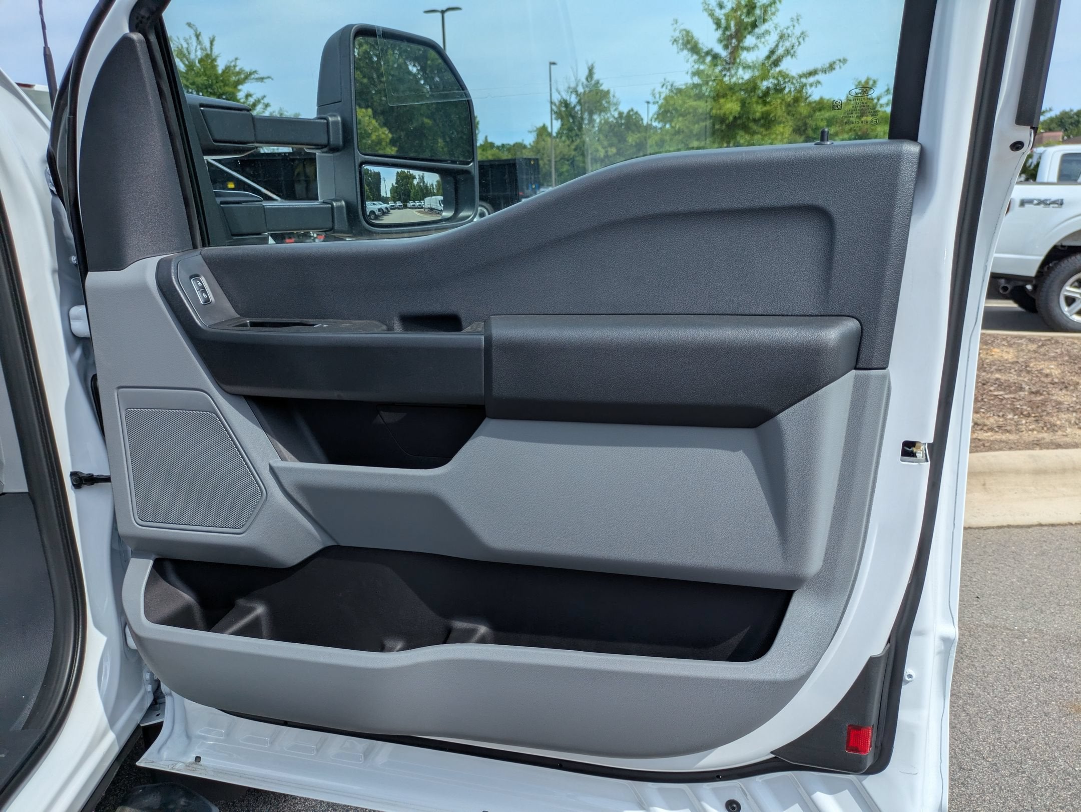 2026 Ford Super Duty F-550 DRW XL