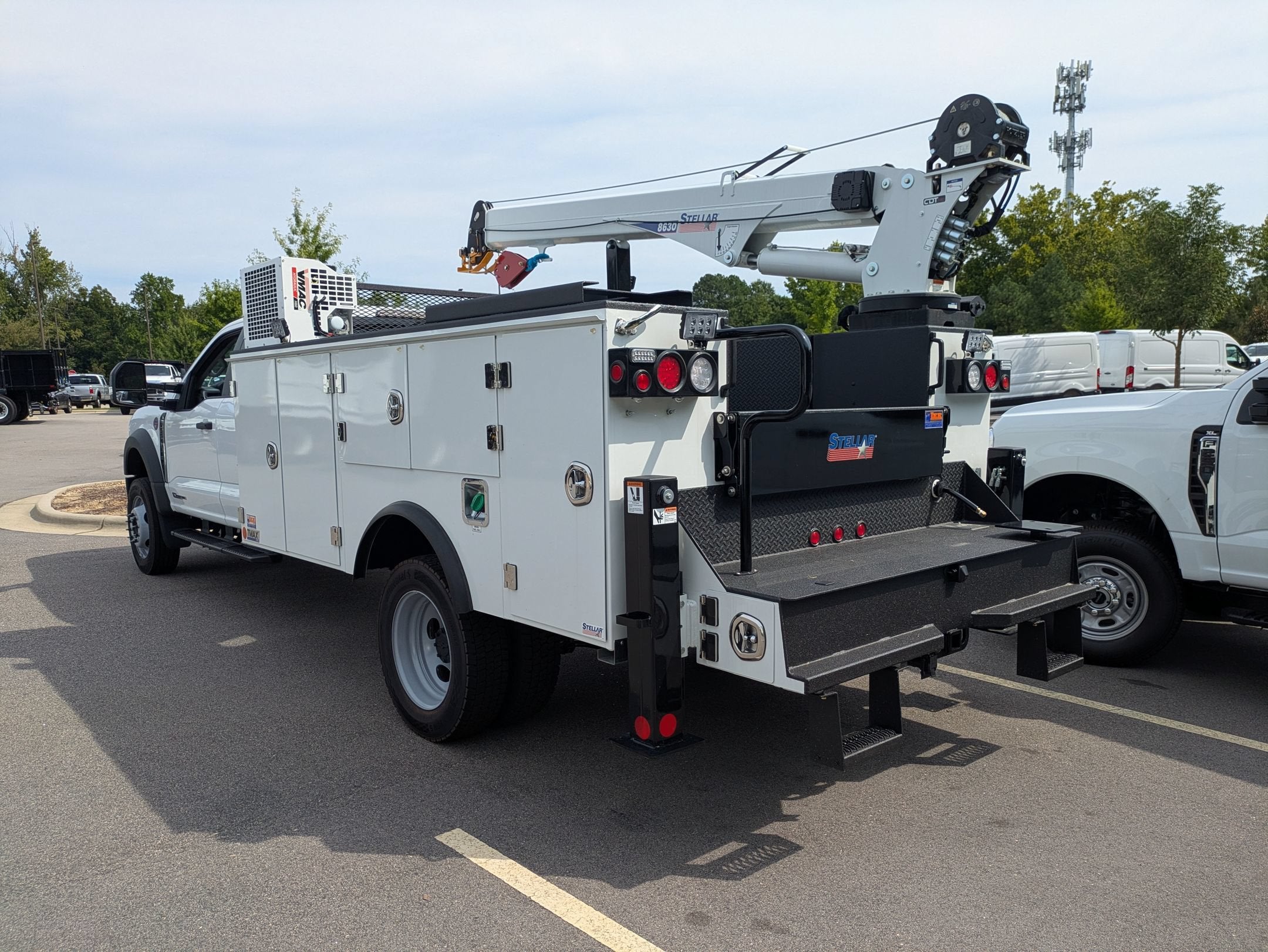 2026 Ford Super Duty F-550 DRW XL
