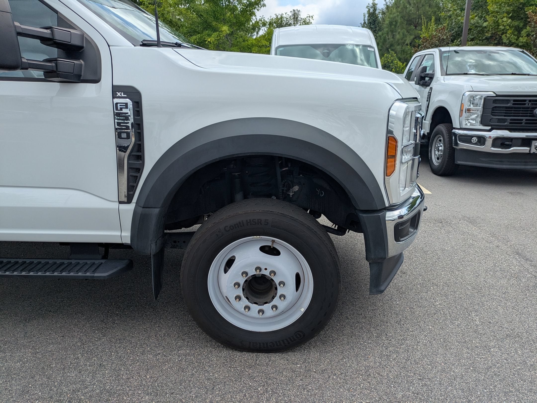 2024 Ford F-550 Super Duty Chassis Cab XL - Photo 10