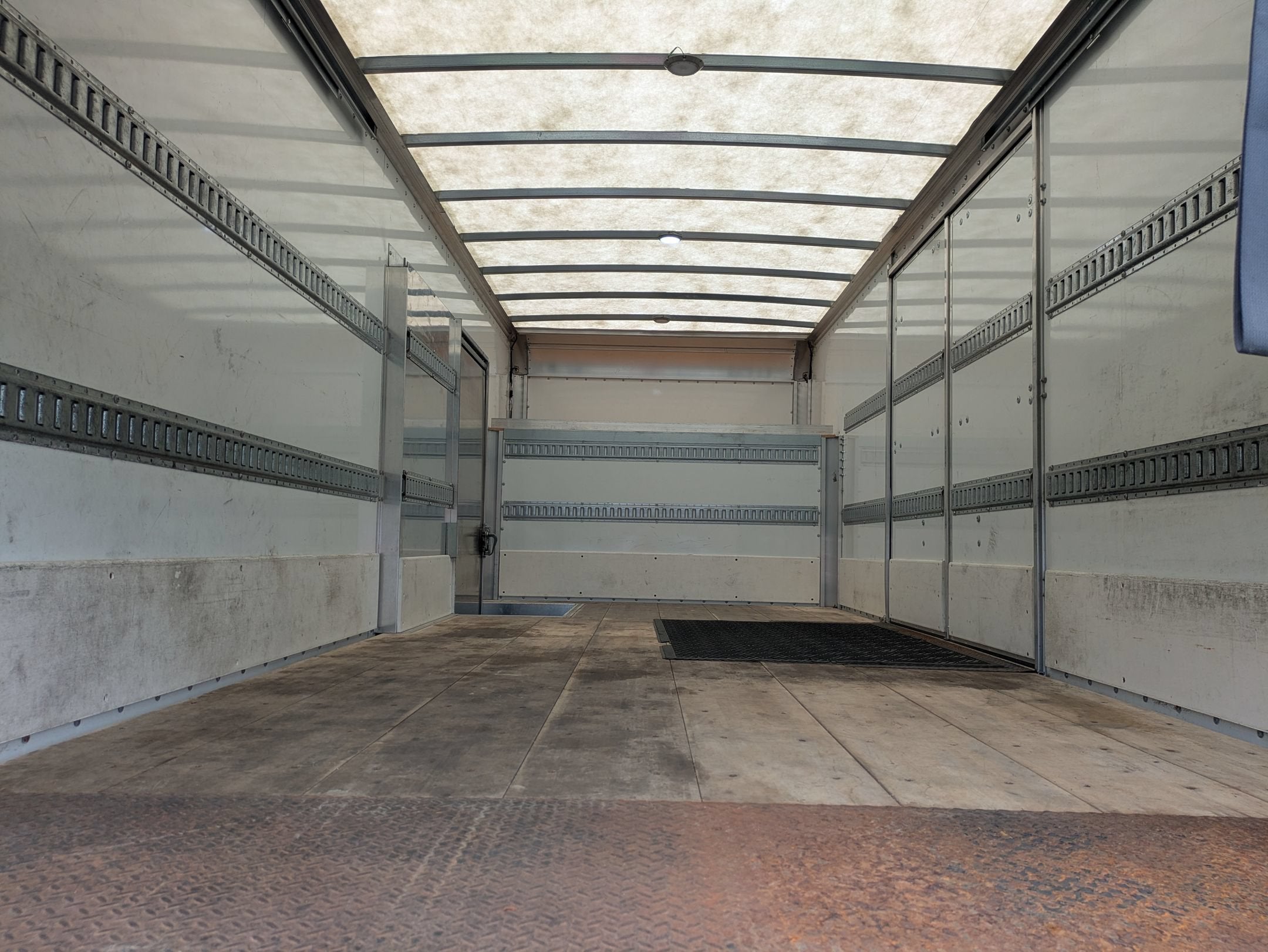 2024 Ford F-550 Super Duty Chassis Cab XL - Photo 27