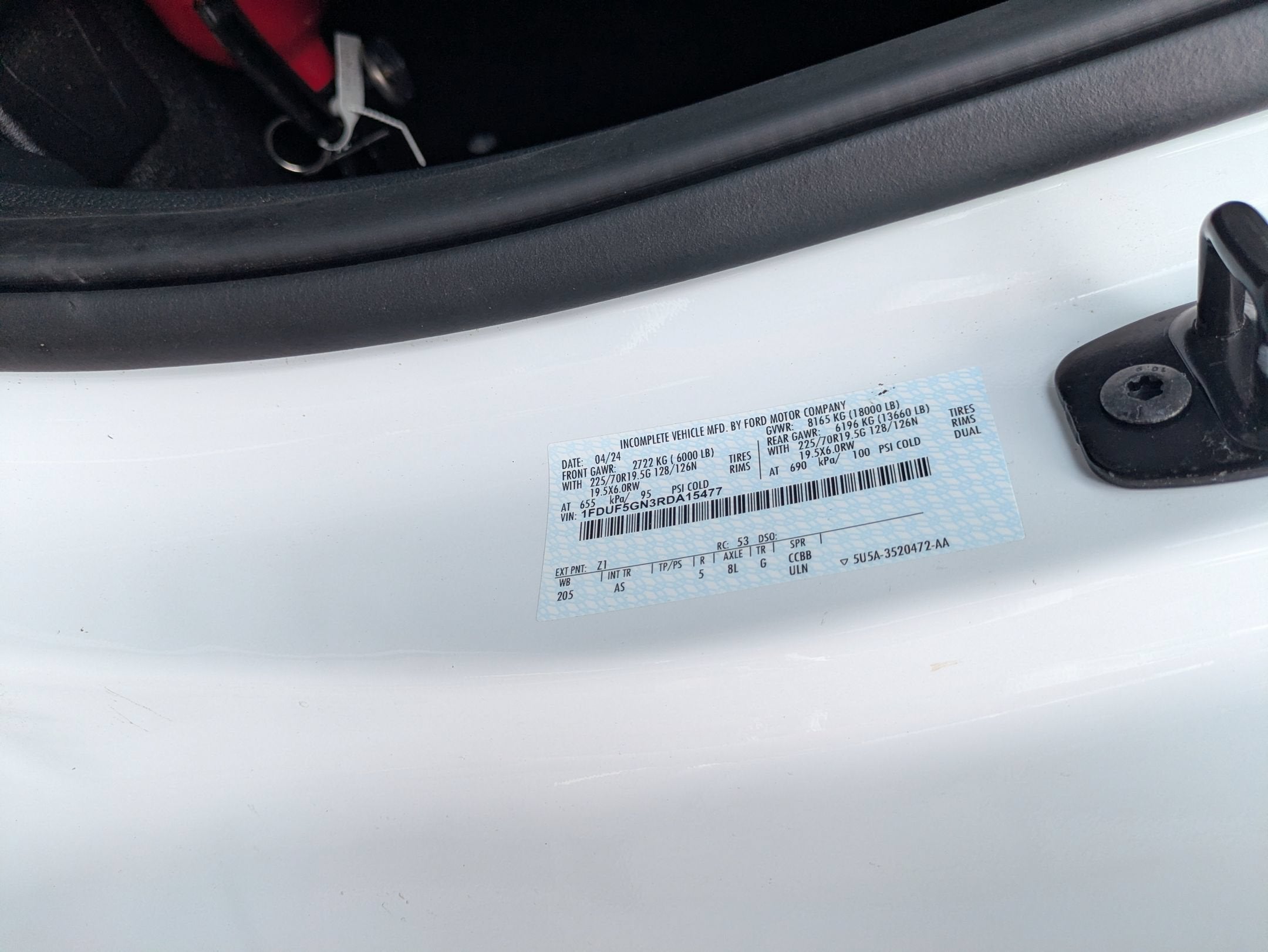 2024 Ford F-550 Super Duty Chassis Cab XL - Photo 33