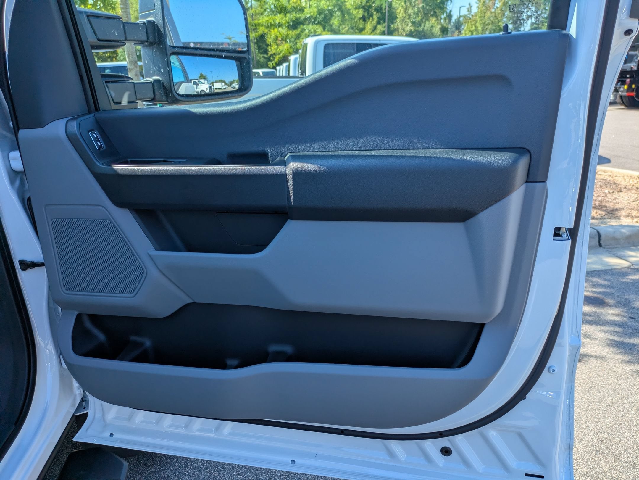 2026 Ford Super Duty F-550 DRW XL