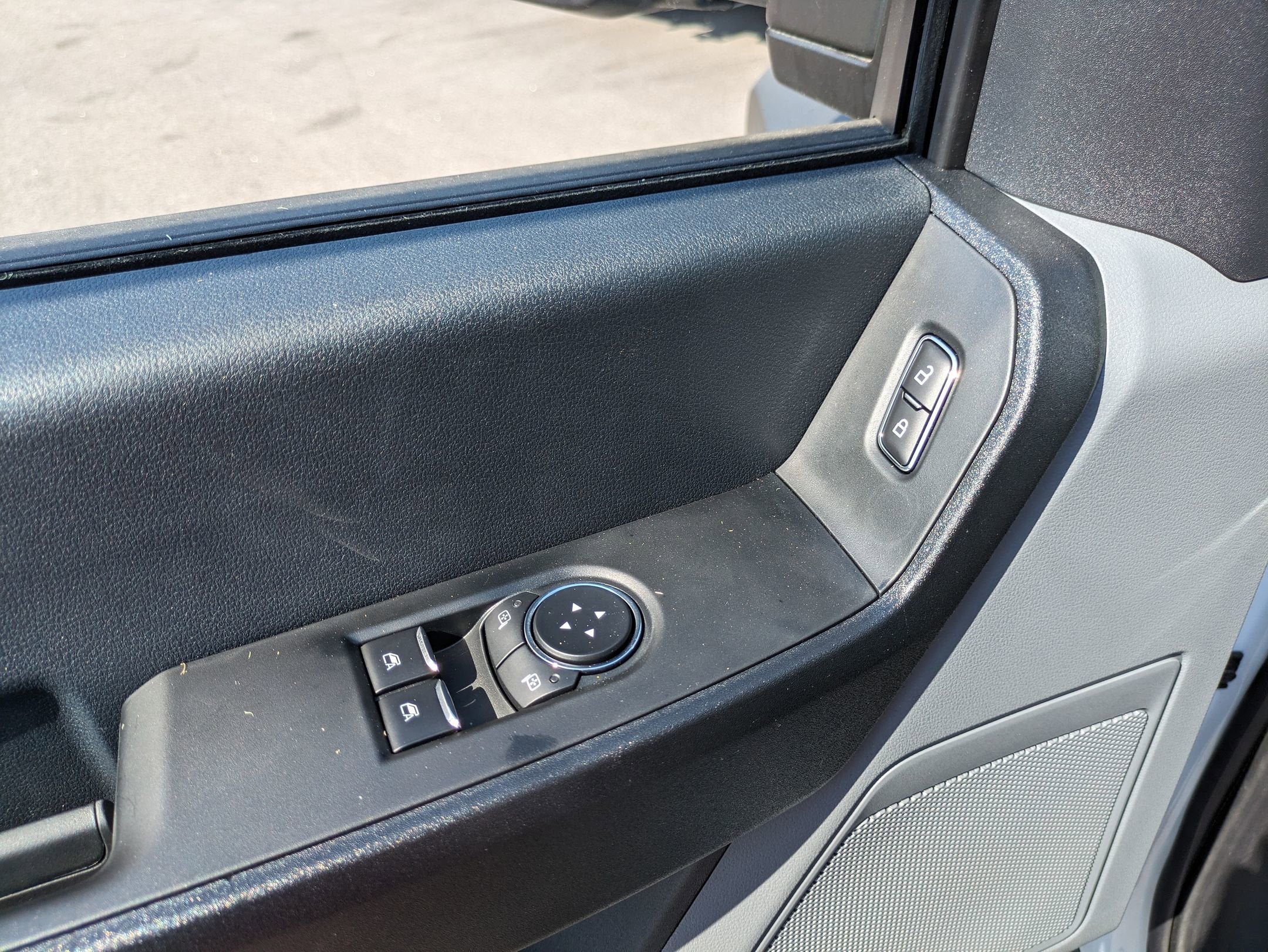 2025 Ford Super Duty F-550 DRW XL