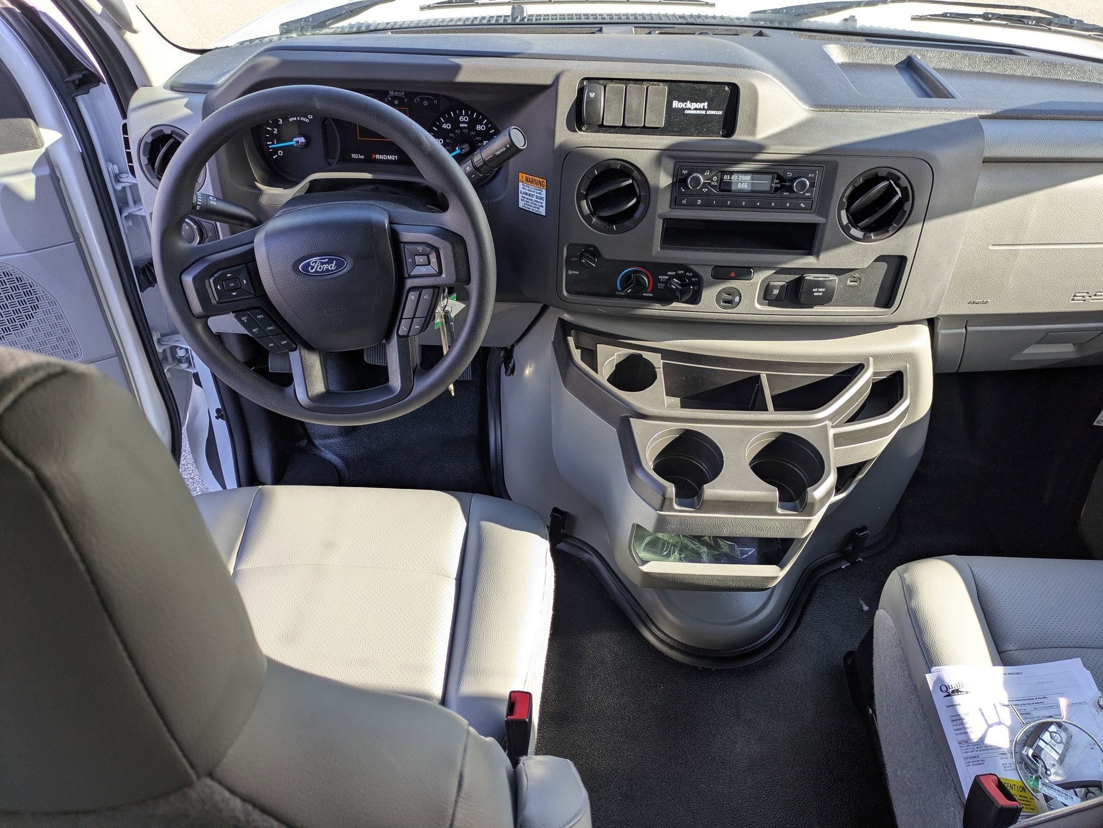 2027 Ford E-Series Cutaway Base