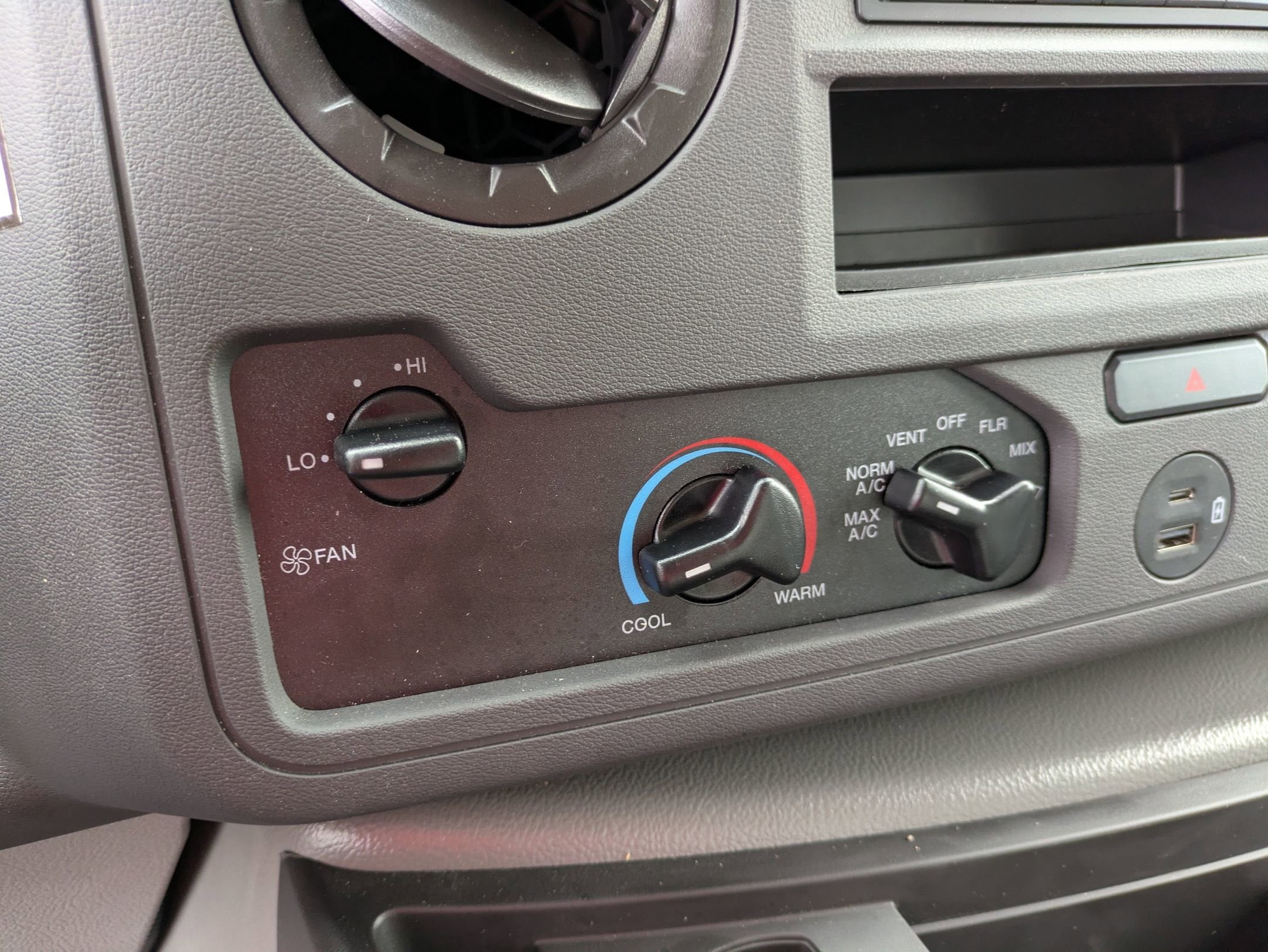 2026 Ford E-Series Cutaway E-350 DRW 158" WB