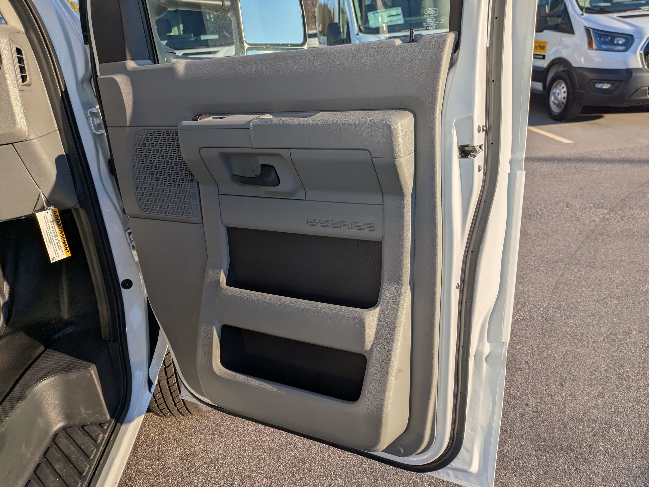 2026 Ford E-Series Cutaway Base