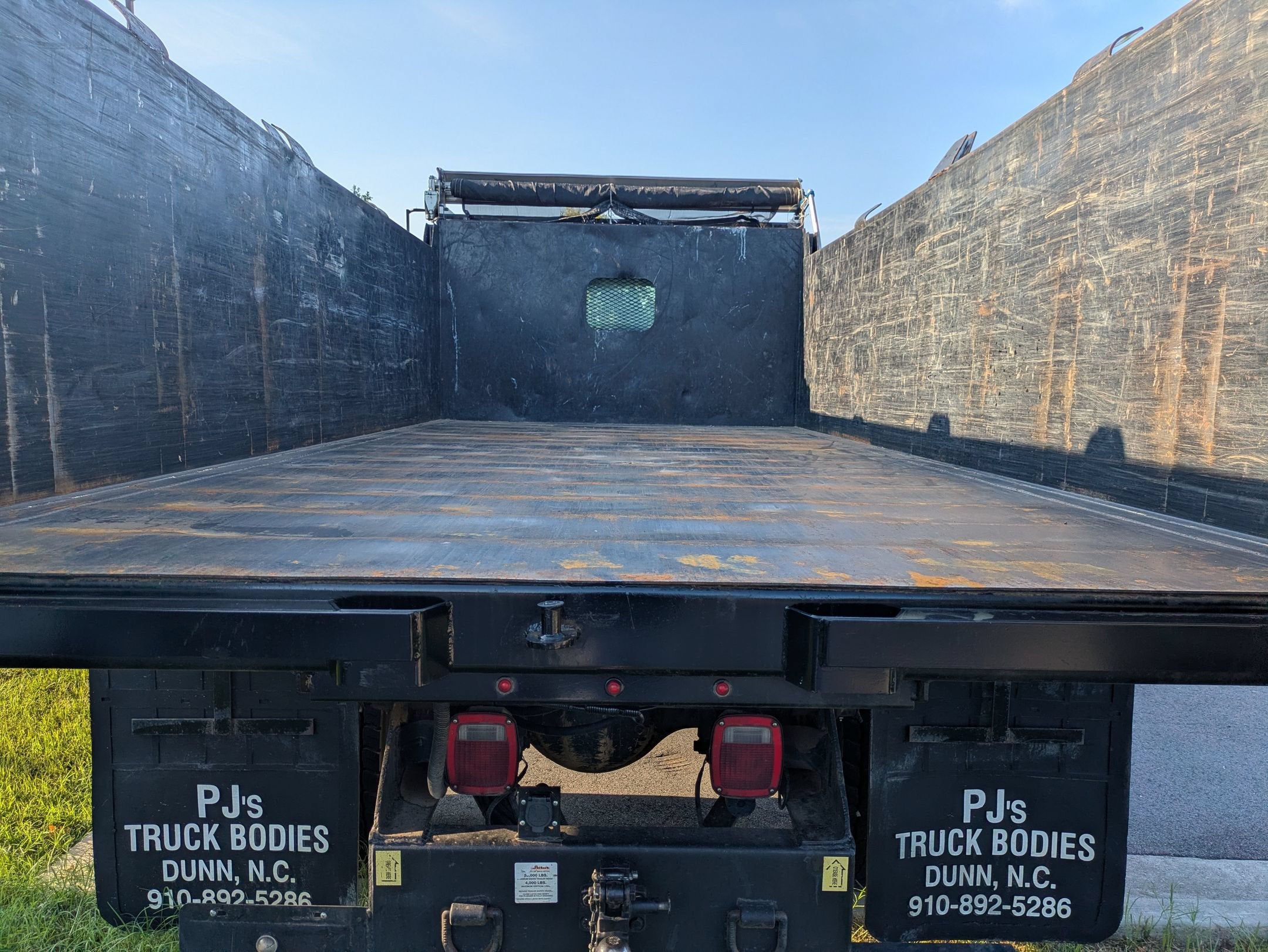2022 Ford F-750SD Base