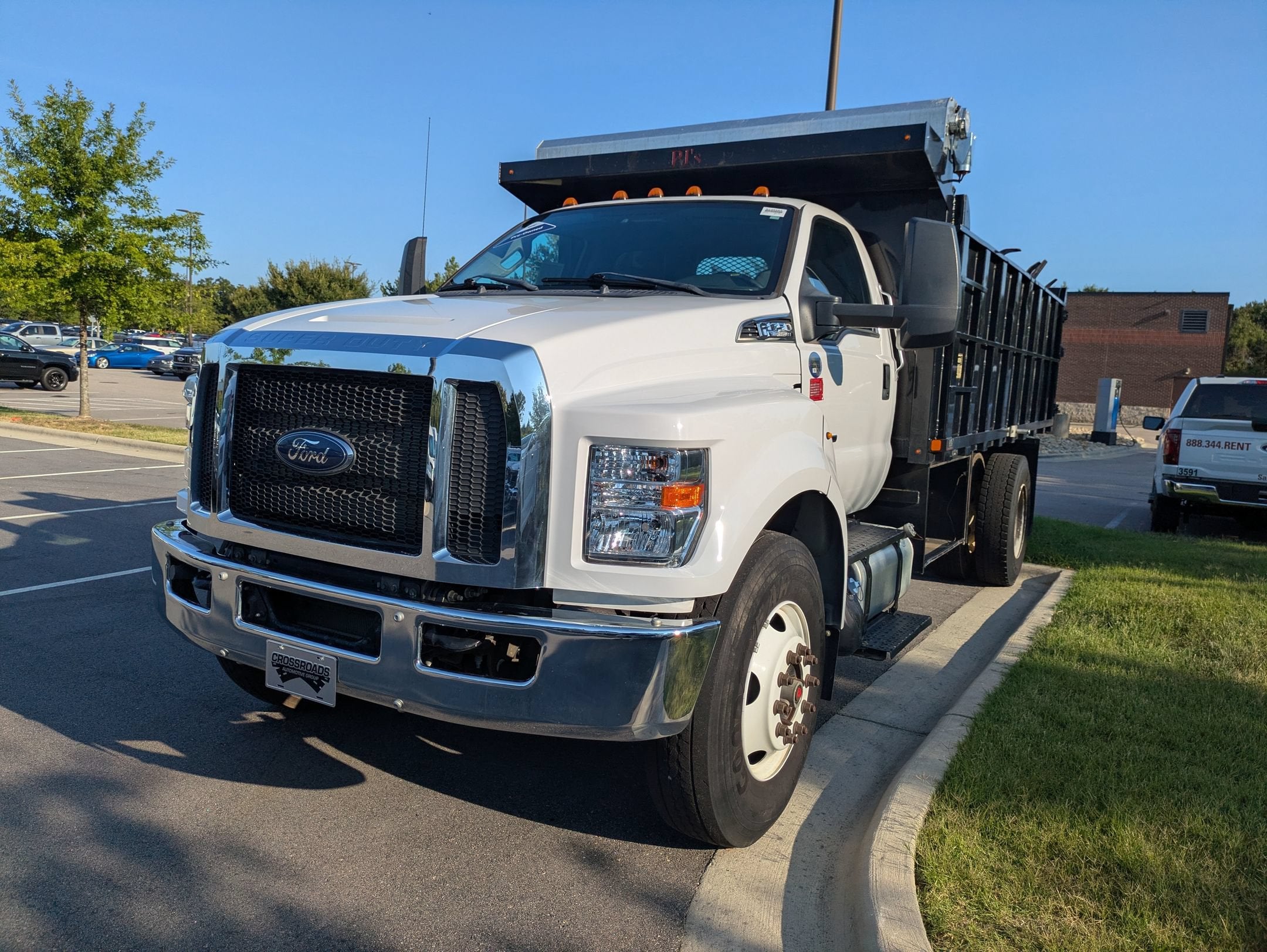 2022 Ford F-750SD Base