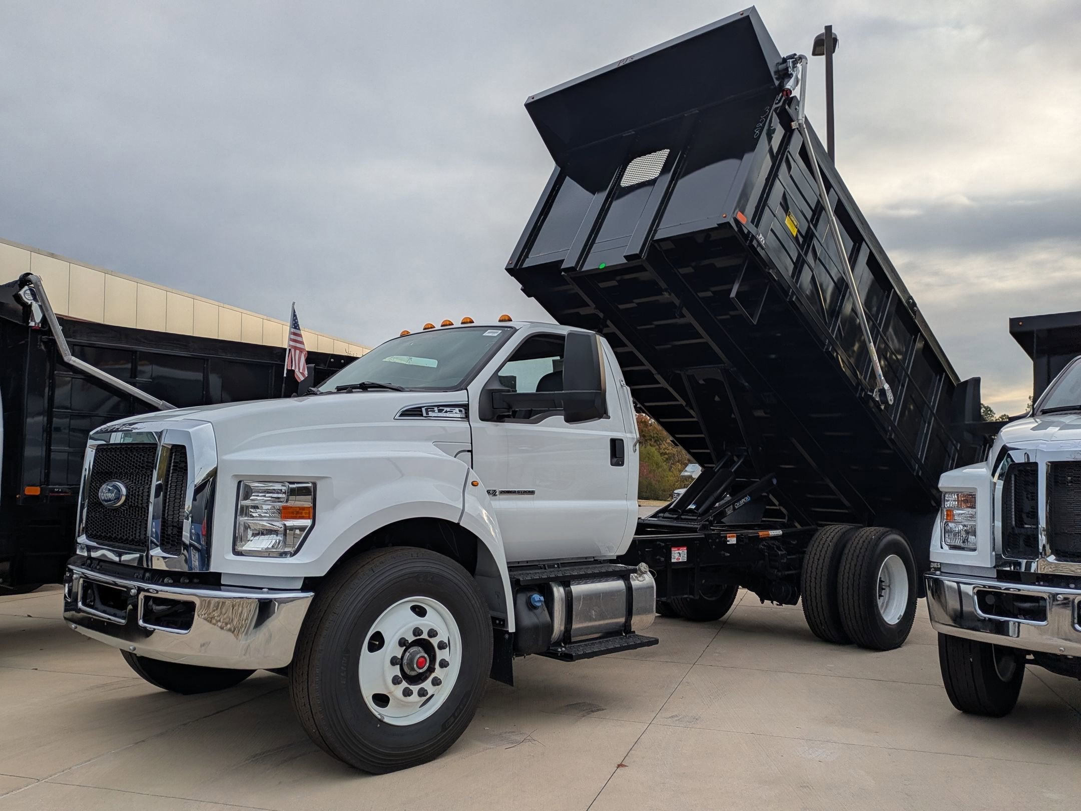 2026 Ford F-750SD Base