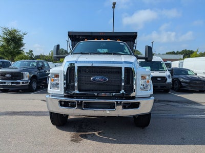 2027 Ford F-750SD Base
