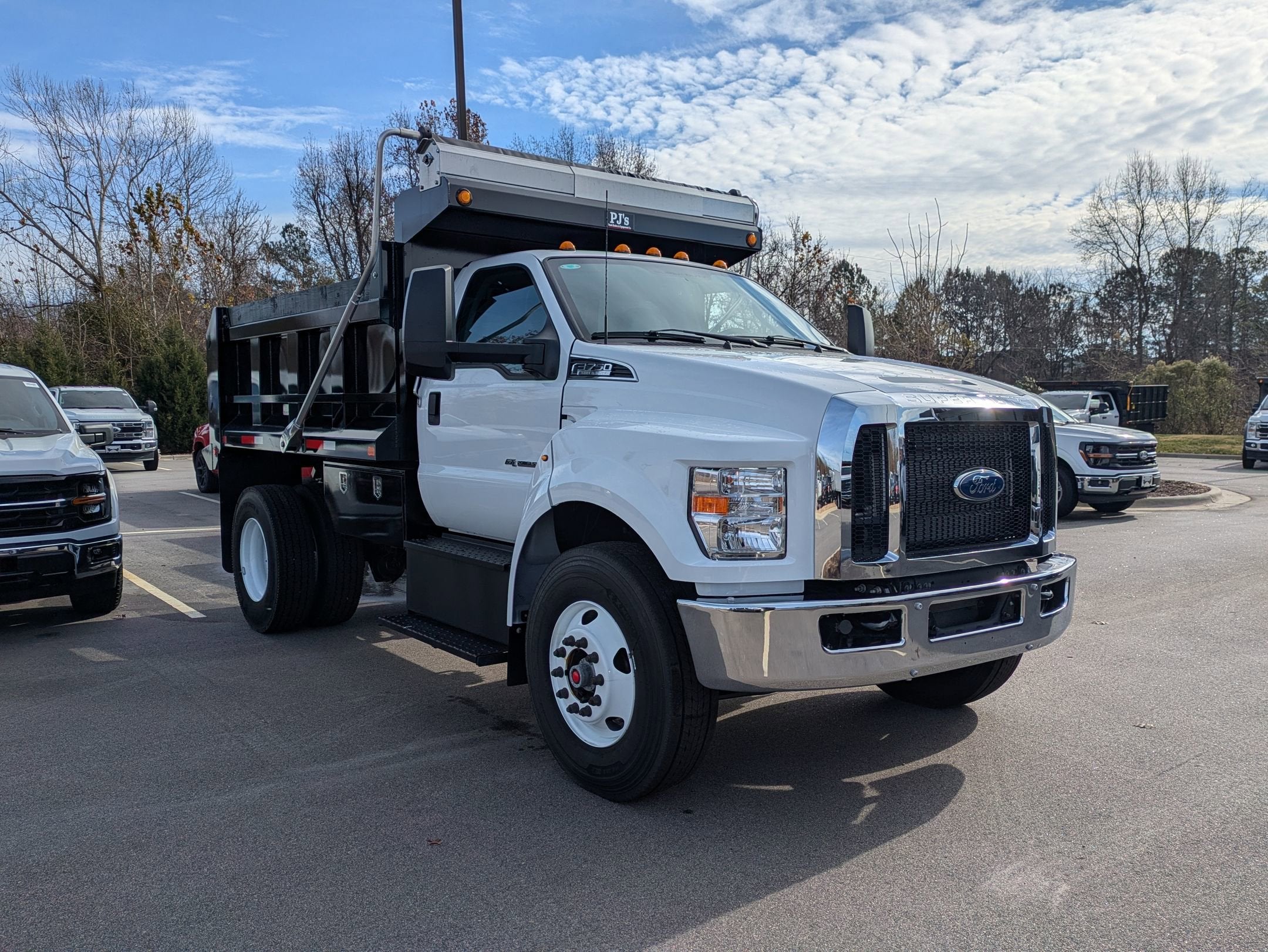 2026 Ford F-750SD Base