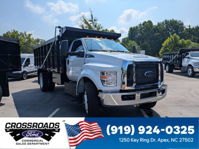 2027 Ford F-750SD Base