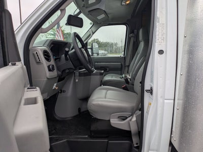 2027 Ford E-Series Cutaway Base