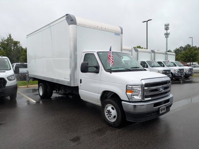 2027 Ford E-Series Cutaway Base