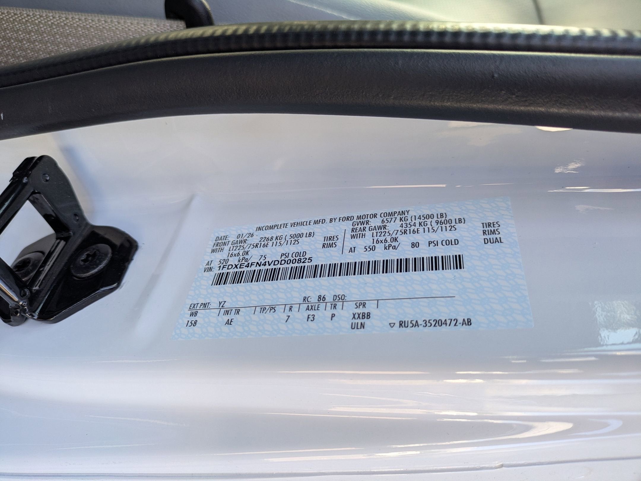 2027 Ford E-Series Cutaway Base