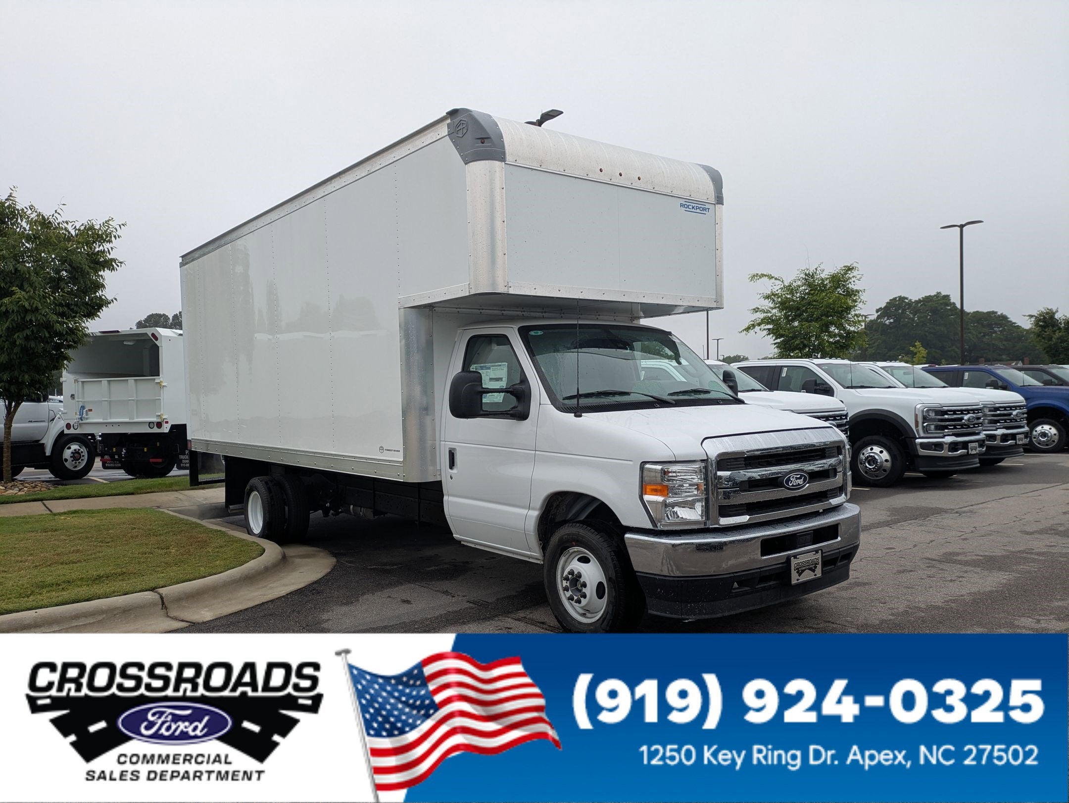 2027 Ford E-Series DRW E-450 Super Duty 158 in WB's photo