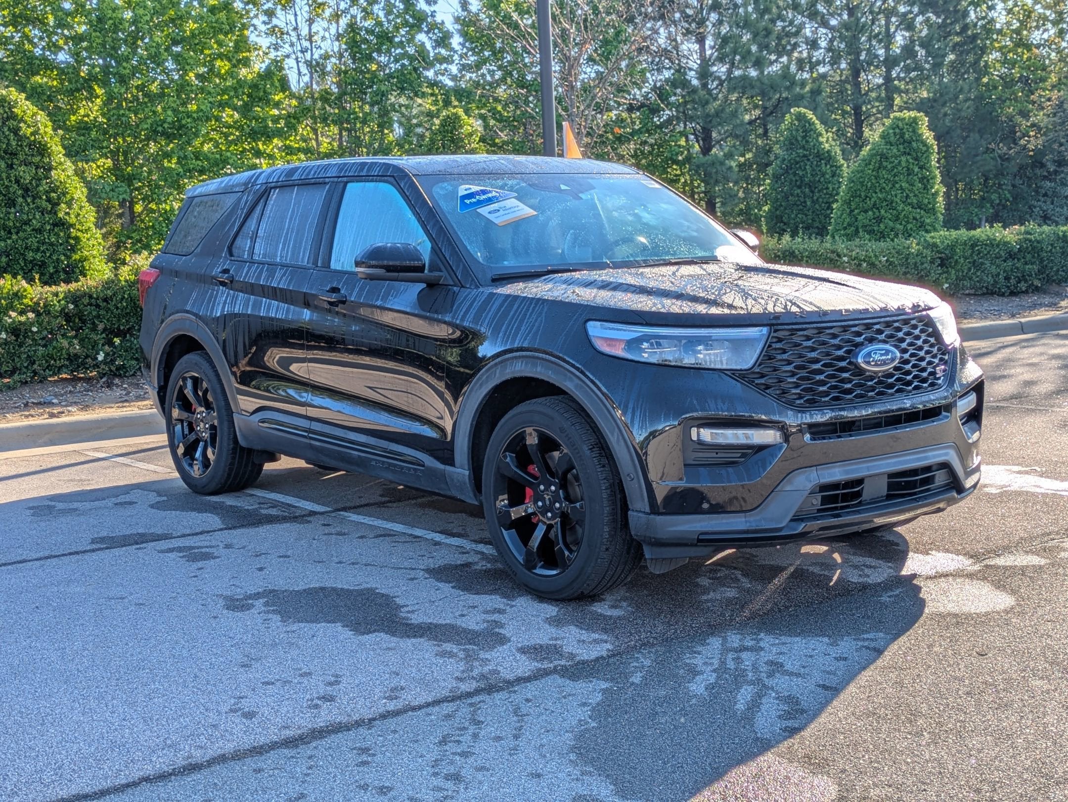 2021 Ford Explorer ST 4WD's photo
