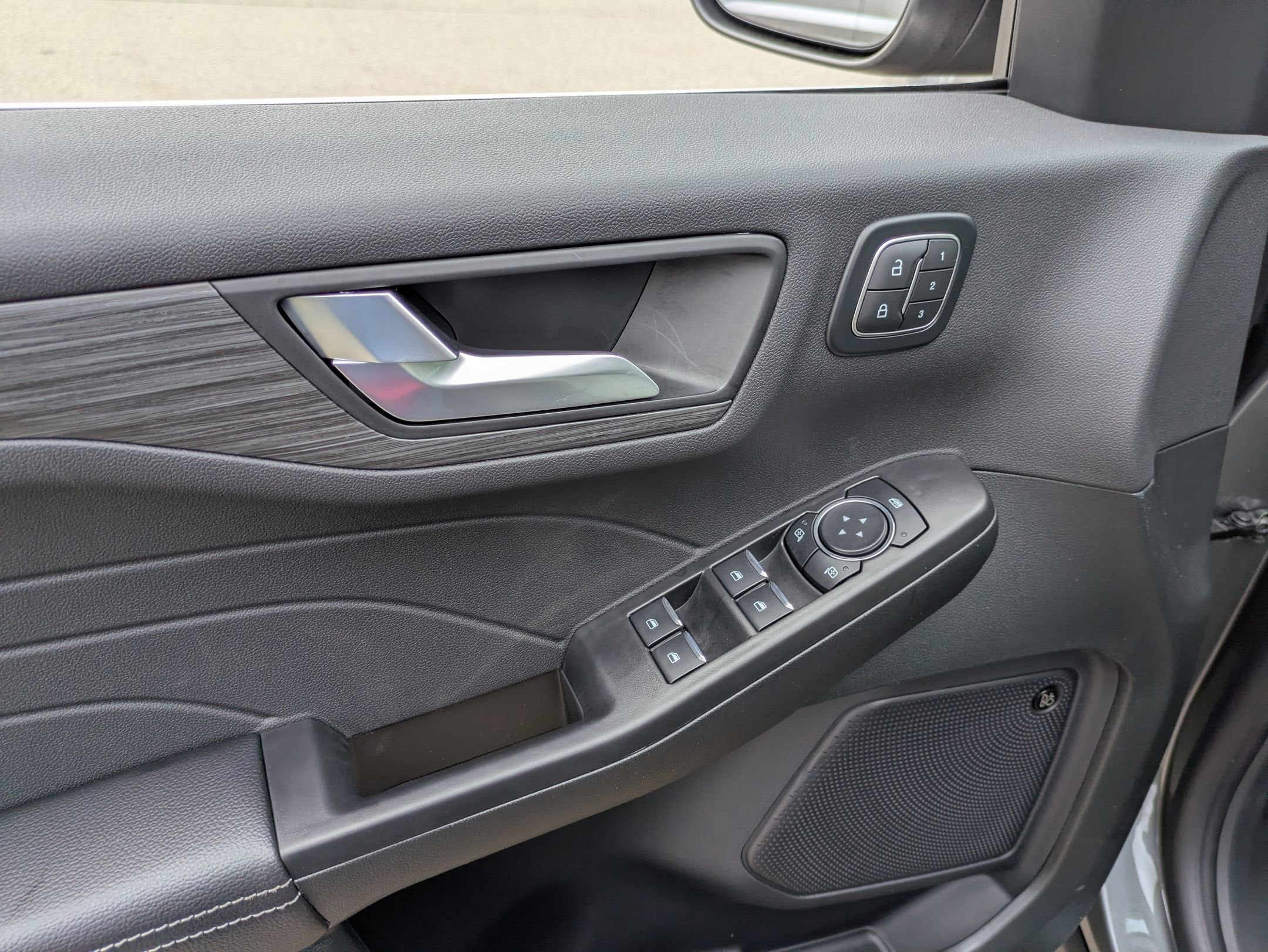 2026 Ford Escape Platinum