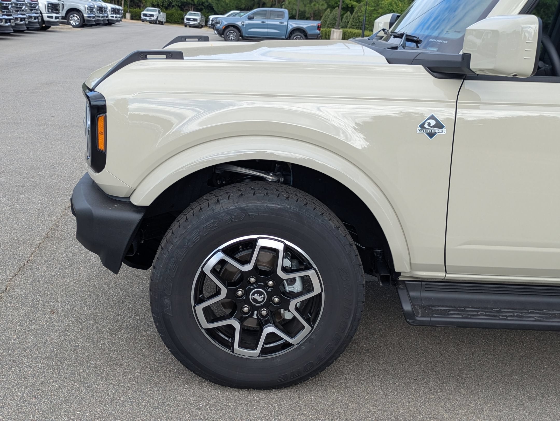 2026 Ford Bronco Outer Banks - Crossroads Courtesy Demo