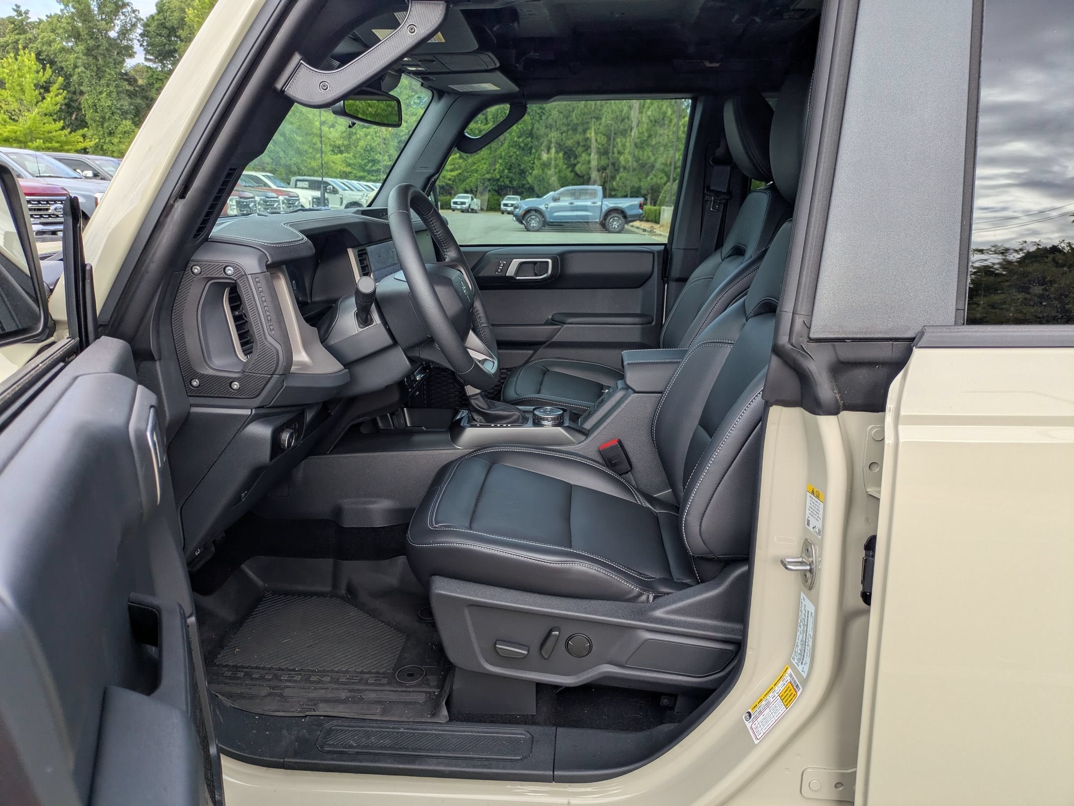 2026 Ford Bronco Outer Banks - Crossroads Courtesy Demo