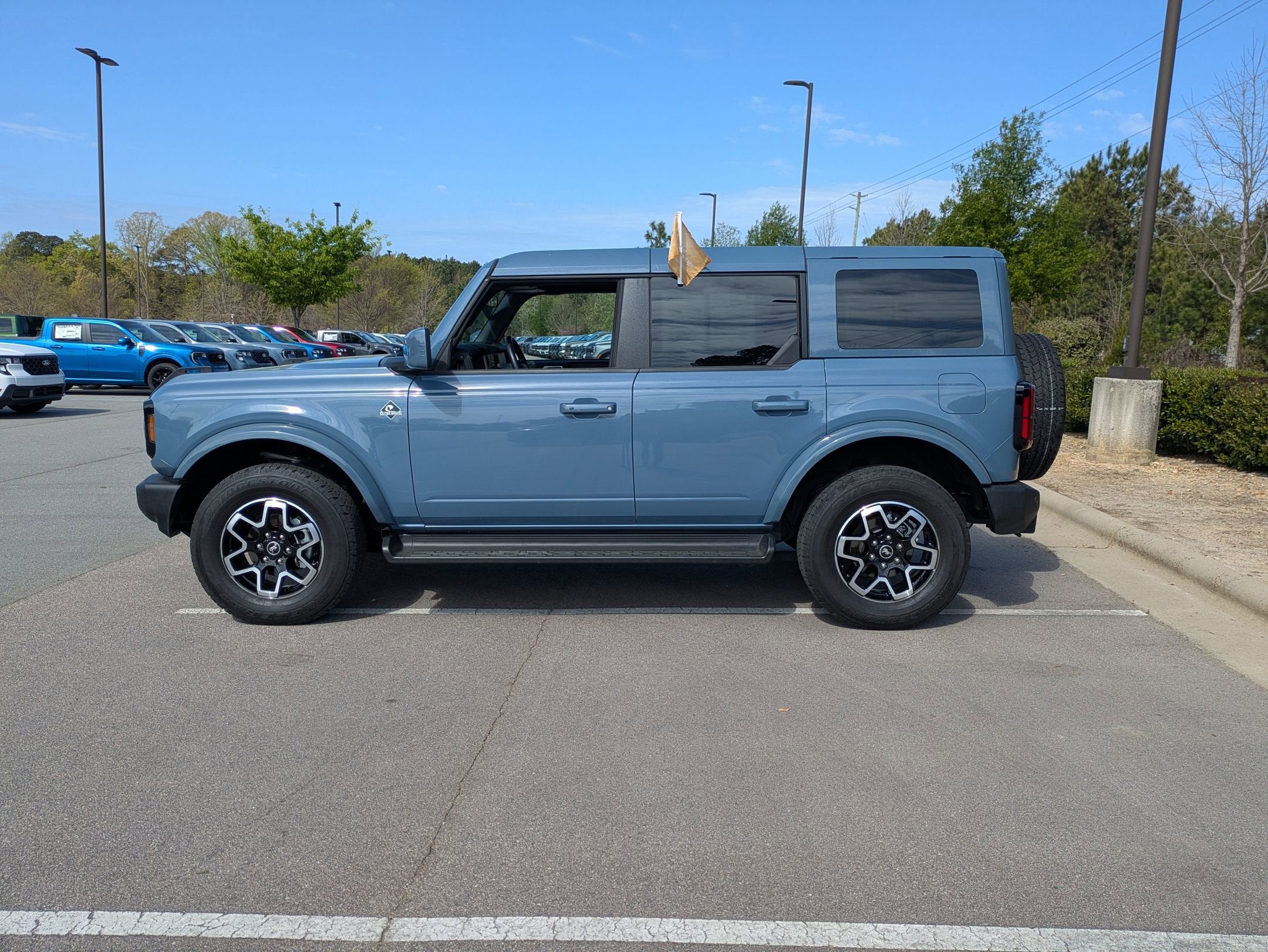 2025 Ford Bronco Outer Banks
