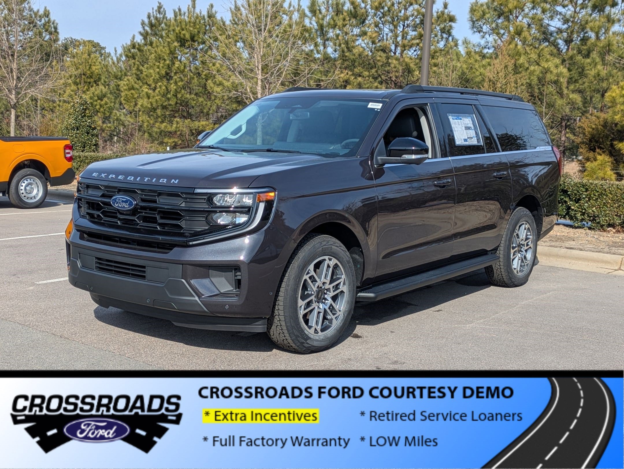 2025 Ford Expedition Max Active - Crossroads Courtesy Demo