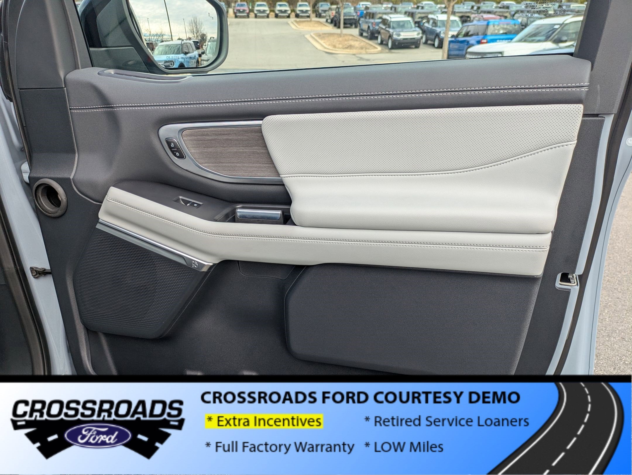 2025 Ford Expedition Platinum - Crossroads Courtesy Demo