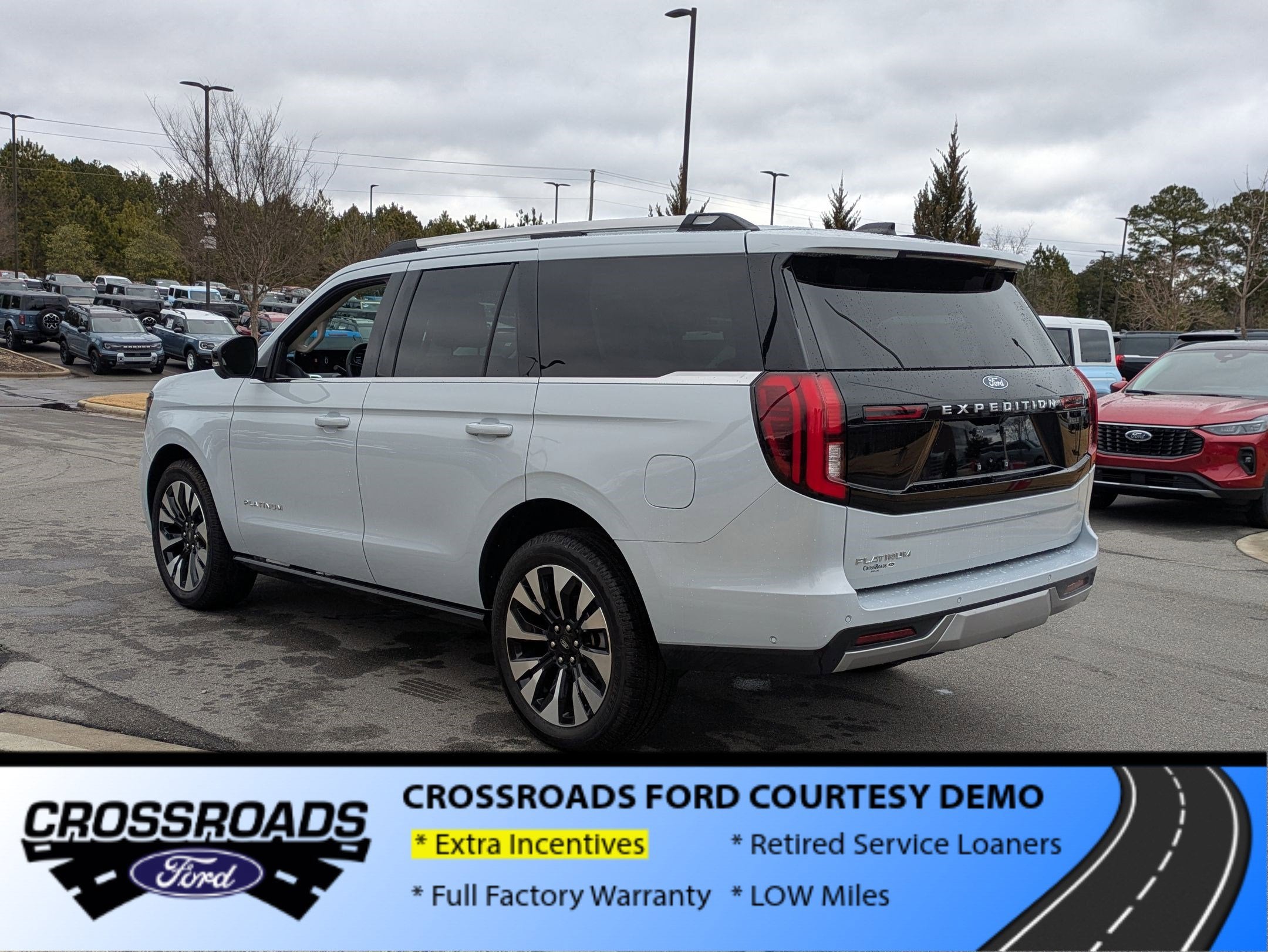 2025 Ford Expedition Platinum - Crossroads Courtesy Demo