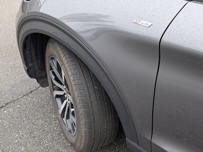 2024 Ford Explorer ST-Line