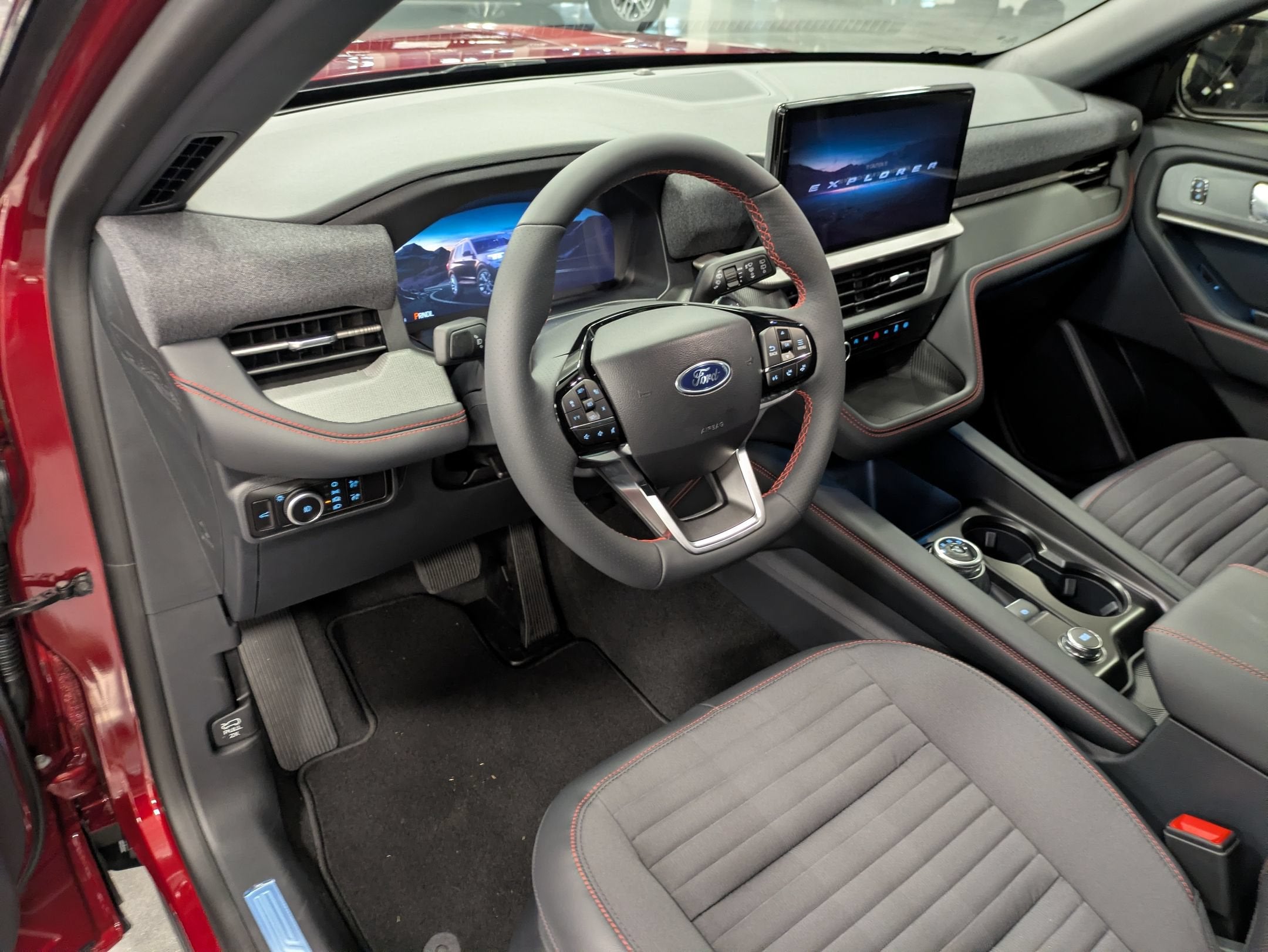 2027 Ford Explorer ST-Line