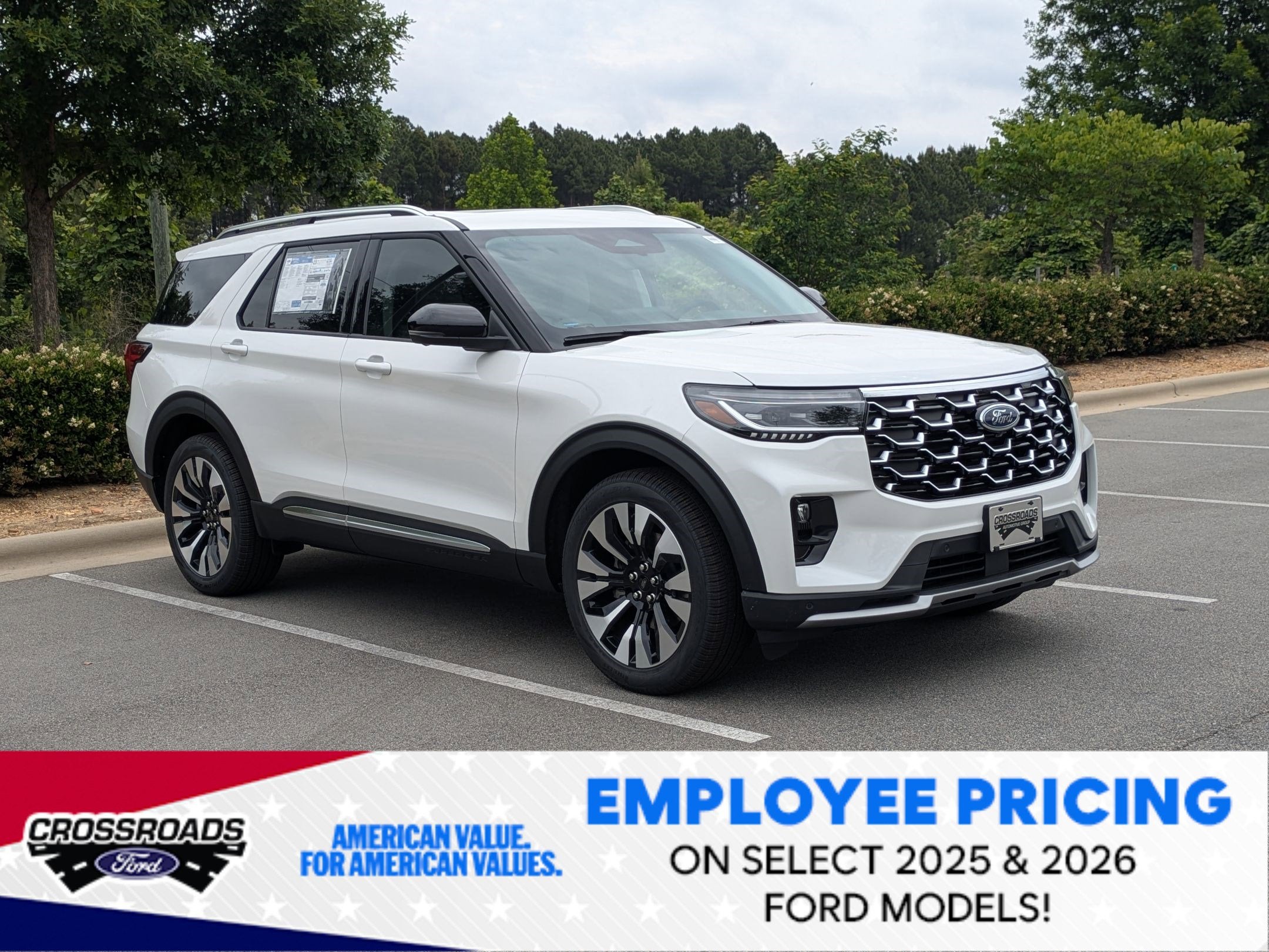 2026 Ford Explorer Platinum 4WD's photo