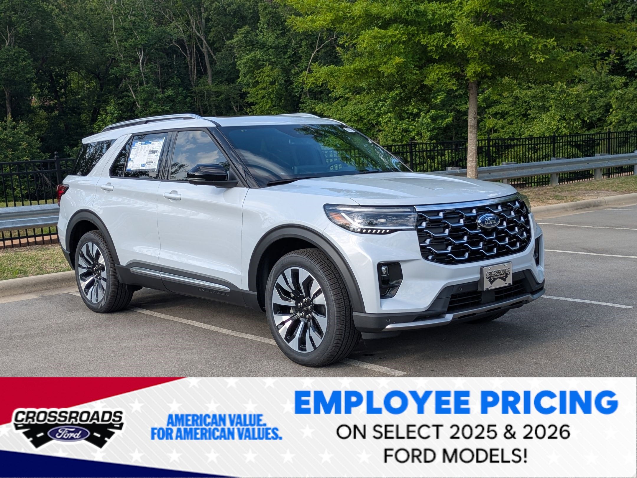 2026 Ford Explorer Platinum 4WD's photo