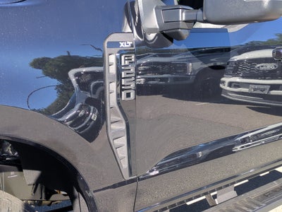 2027 Ford Super Duty F-250 SRW XLT