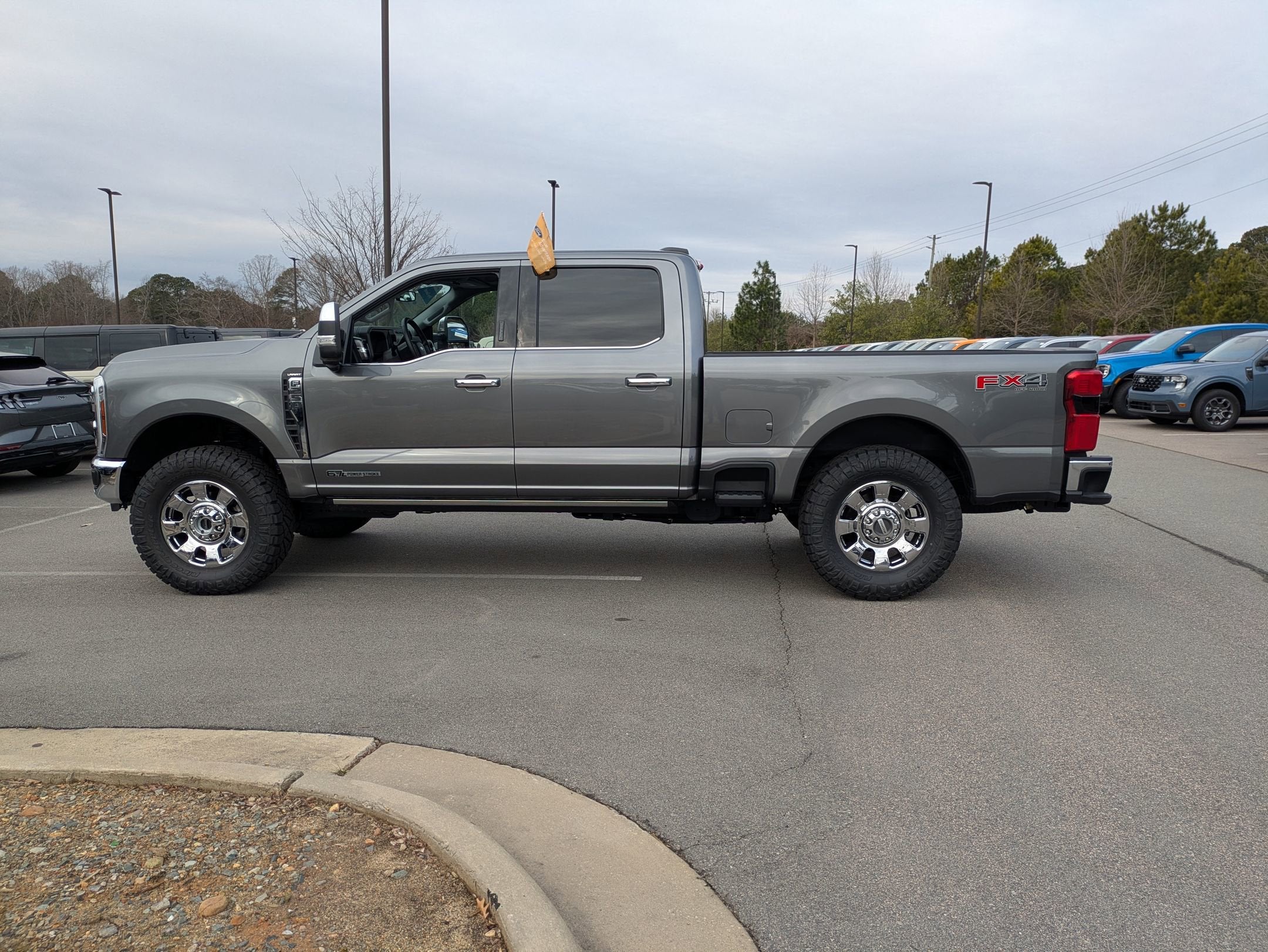 2024 Ford Super Duty F-250 SRW LARIAT