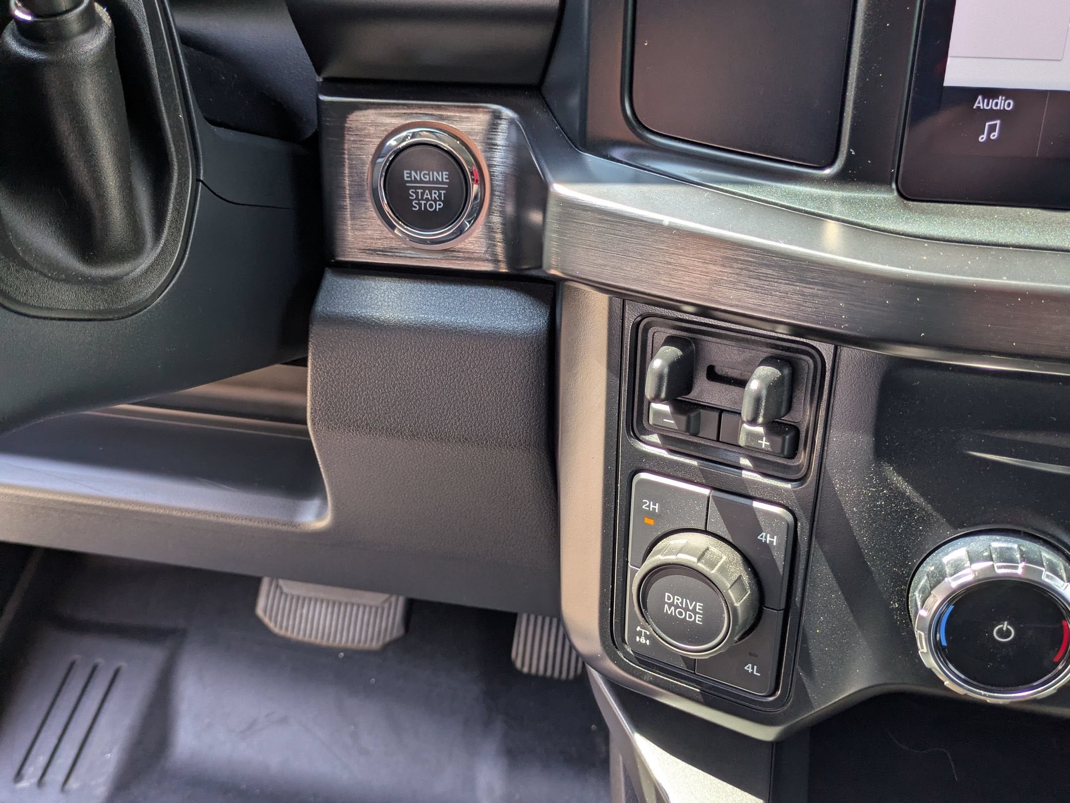 2023 Ford Super Duty F-250 SRW LARIAT